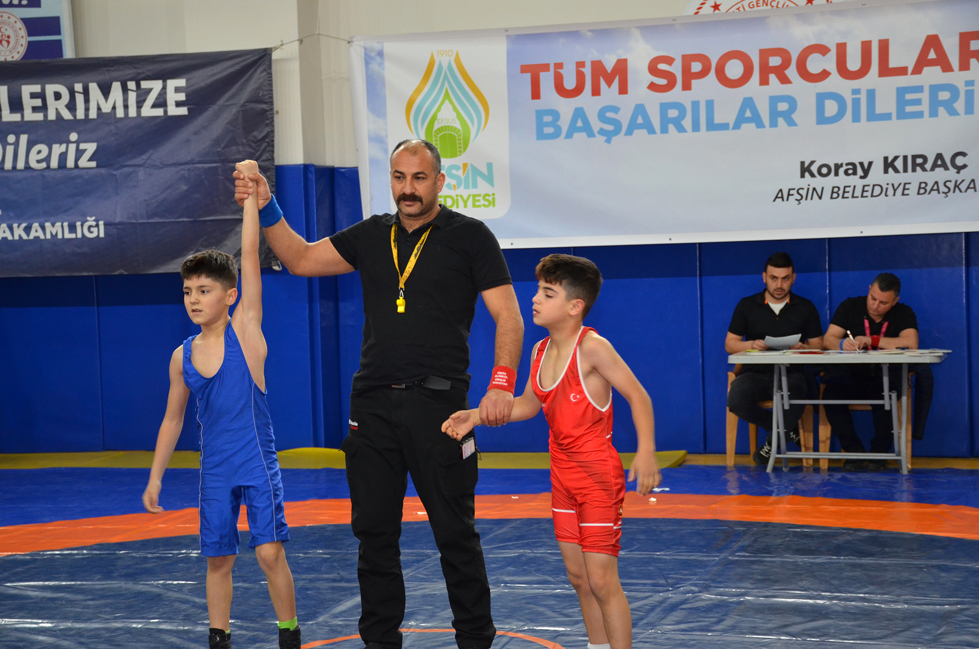 Afşin’de Deprem Şehidi Pehlivanlar Anısına Güreş Turnuvası Başladı (14)