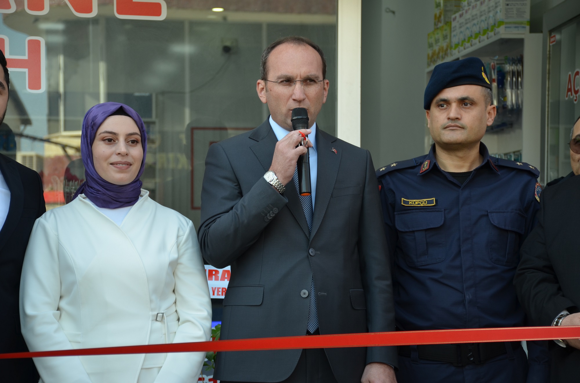 Afşin’de Fatih Eczanesi Hizmete Açıldı (9)