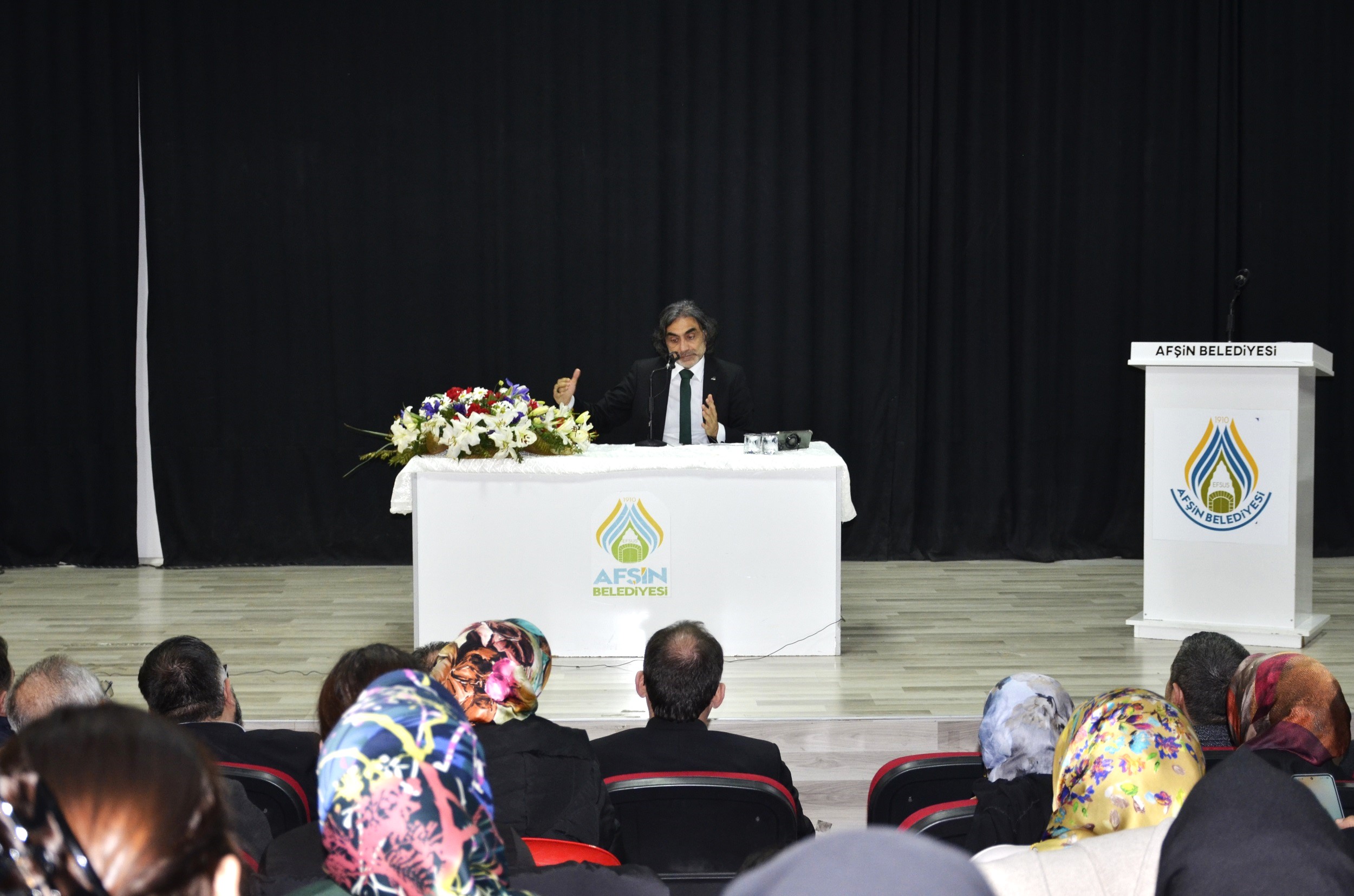 Afşin’de “Gençlerin Mutlu Gelecek Planı” Konferansı Düzenlendi (7)