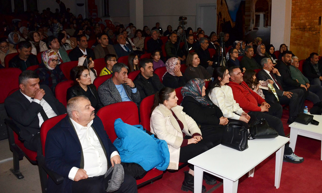 Afşin’de Hayati Vasfi Taşyürek Anma Ve Kültür Programı Düzenlendi (12)