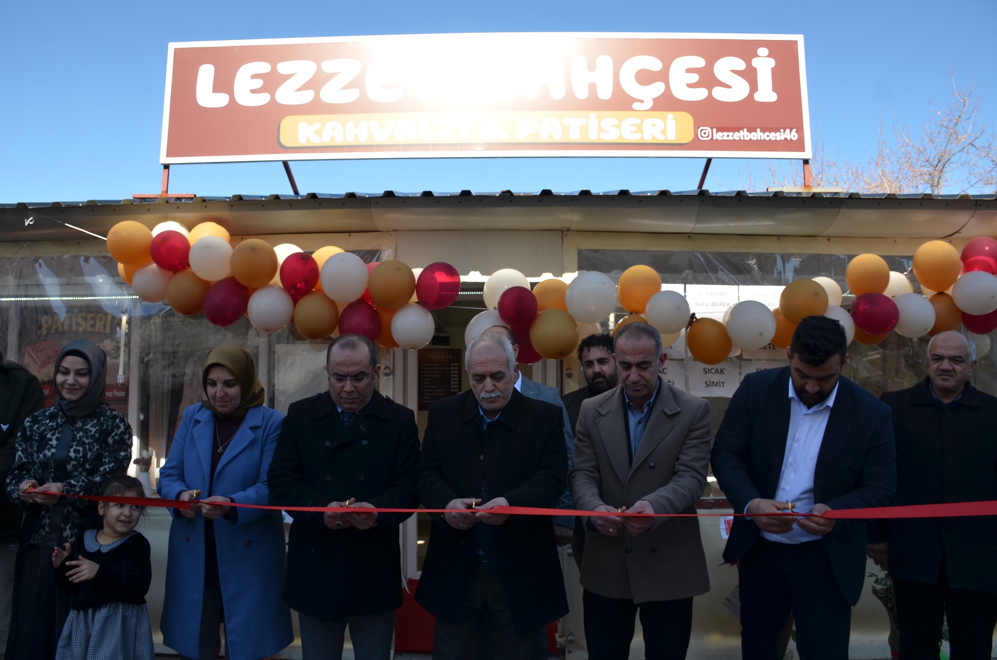 Afşin’de “Lezzet Bahçesi Kahvaltı Ve Patiseri” Hizmete Açıldı (3)