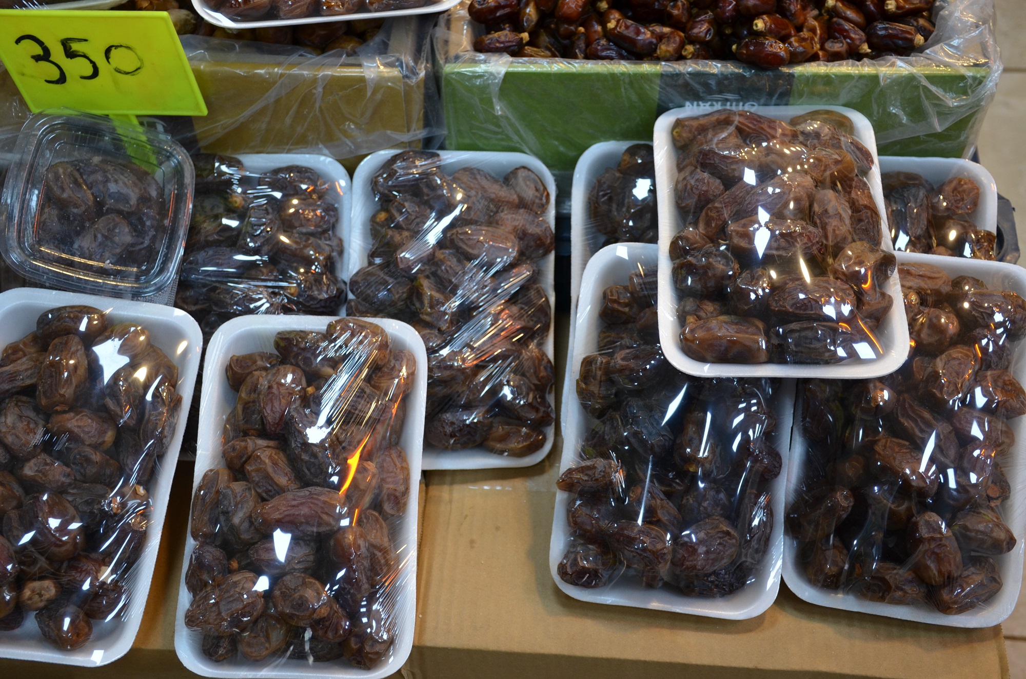 Afşin’de Ramazan Sofralarının Vazgeçilmezi Hurma Tezgâhlarda (10)