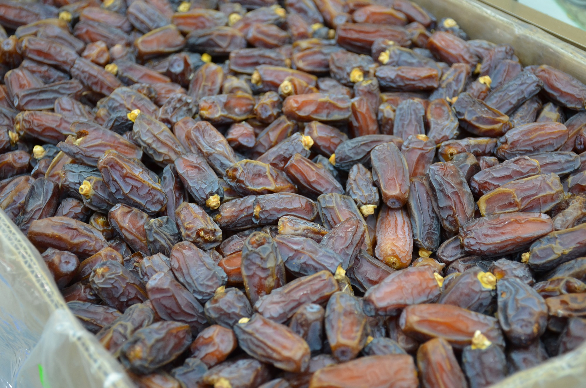 Afşin’de Ramazan Sofralarının Vazgeçilmezi Hurma Tezgâhlarda (6)