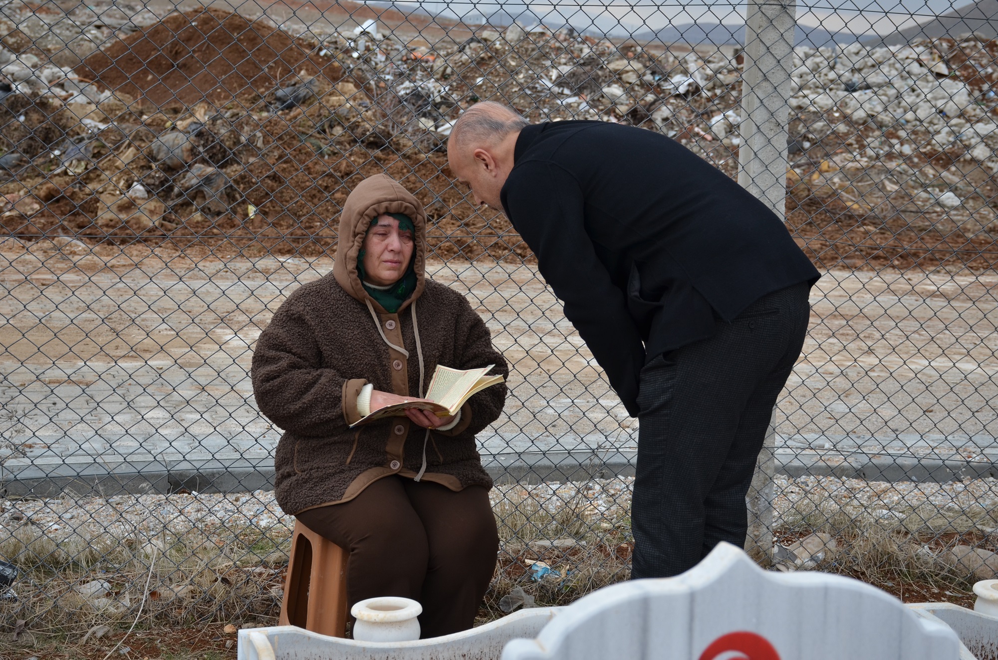 Asrın Felaketinin 3. Yılında Afşin’de Deprem Şehitleri Mezarları Başında Anıldı (15)