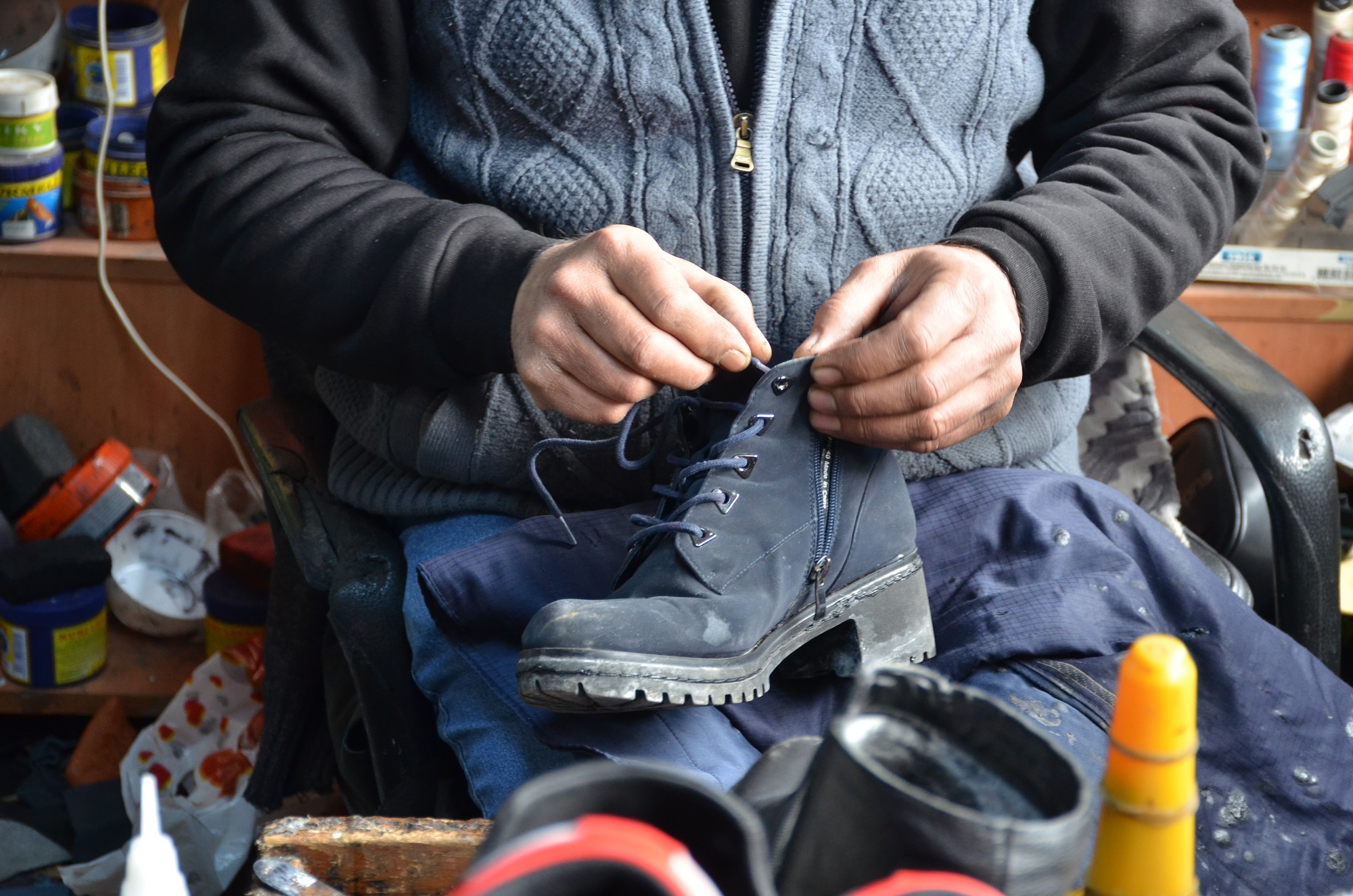 Ayakkabılara Ve Çantalara Yeniden Hayat Veren Usta Mustafa Arslantaş (15)