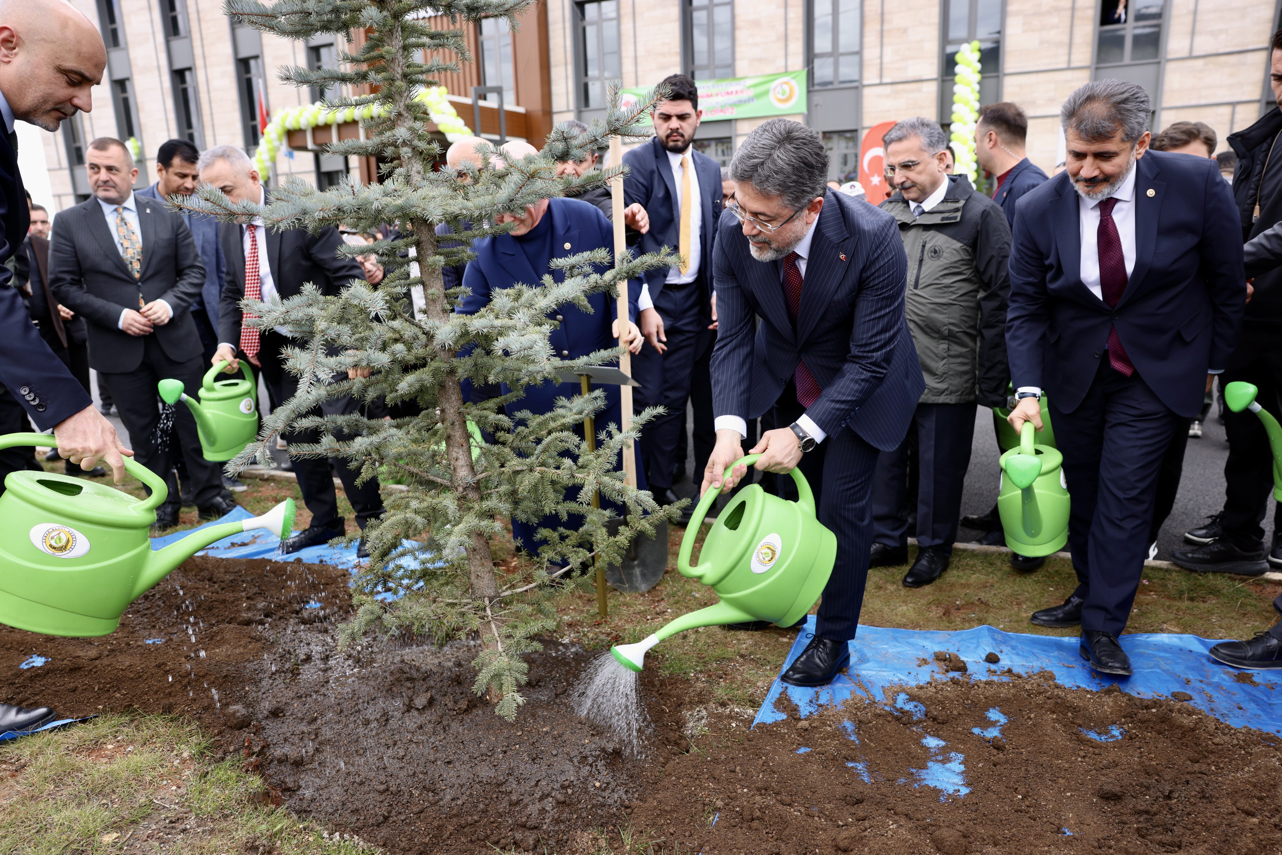 Bakan Yumaklı Orman Bölge Müdürlüğü Hizmet Binası Açılışını Yaptı (1)