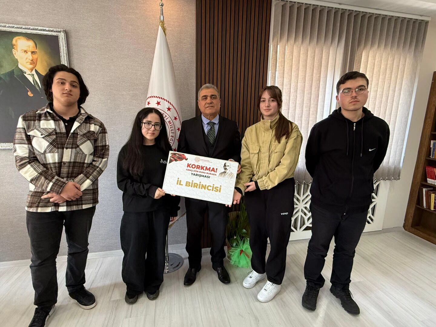 Bilgi Yarışması Şampiyonlarından Başkan Kıraç’a Ziyaret8