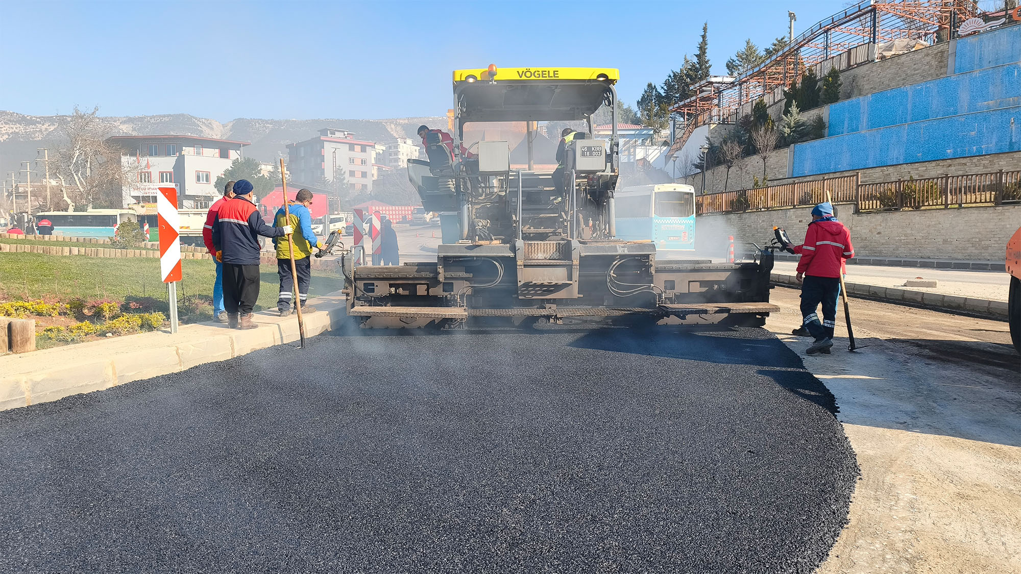 Büyükşehir, Dulkadiroğlu’nda Yolları Birbir Yenilemeye Devam Ediyor (8)