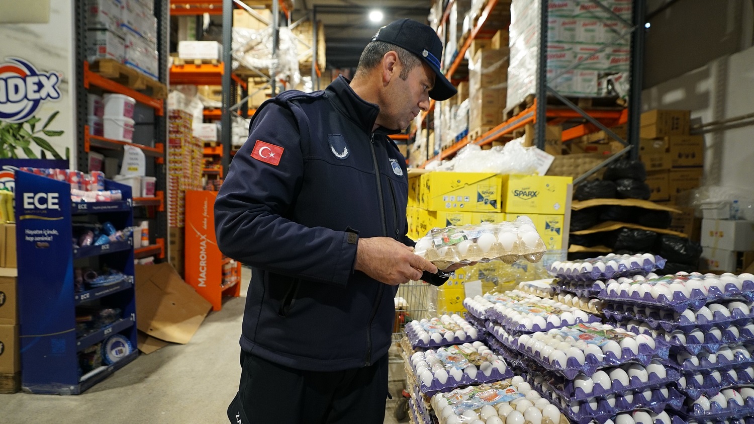 Büyükşehir Zabıtasından Ramazan Öncesi Kapsamlı Denetim (4)