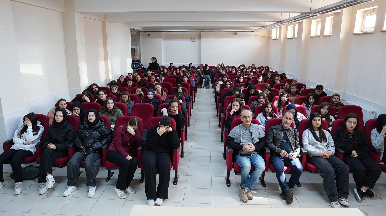 Büyükşehir’den Geleceğin Teminatı Gençlere İklim Ve Sıfır Atık Eğitimi (1)