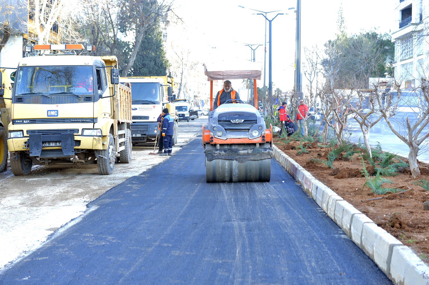 Büyükşehir’den Şehrin Kalbinde Yoğun Çalışma (3)
