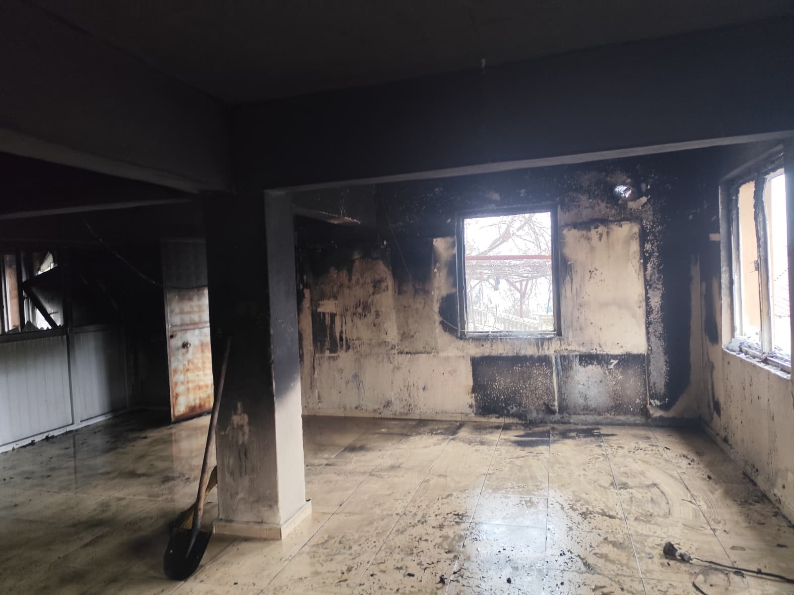 Camide Çıkan Yangın (1)