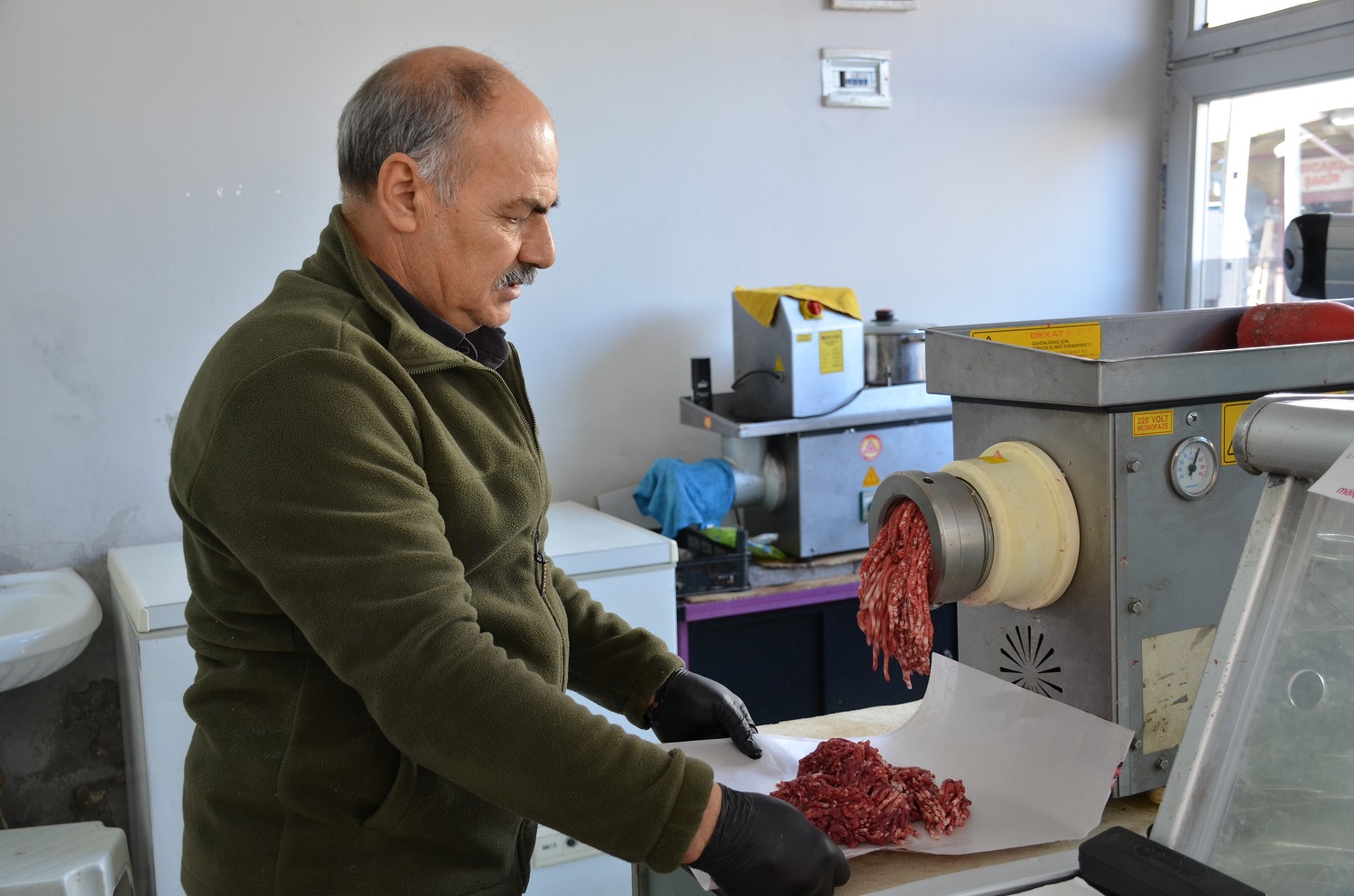Afşin’de Ramazan Ayı Öncesi Kasaplarda Yoğunluk Başladı