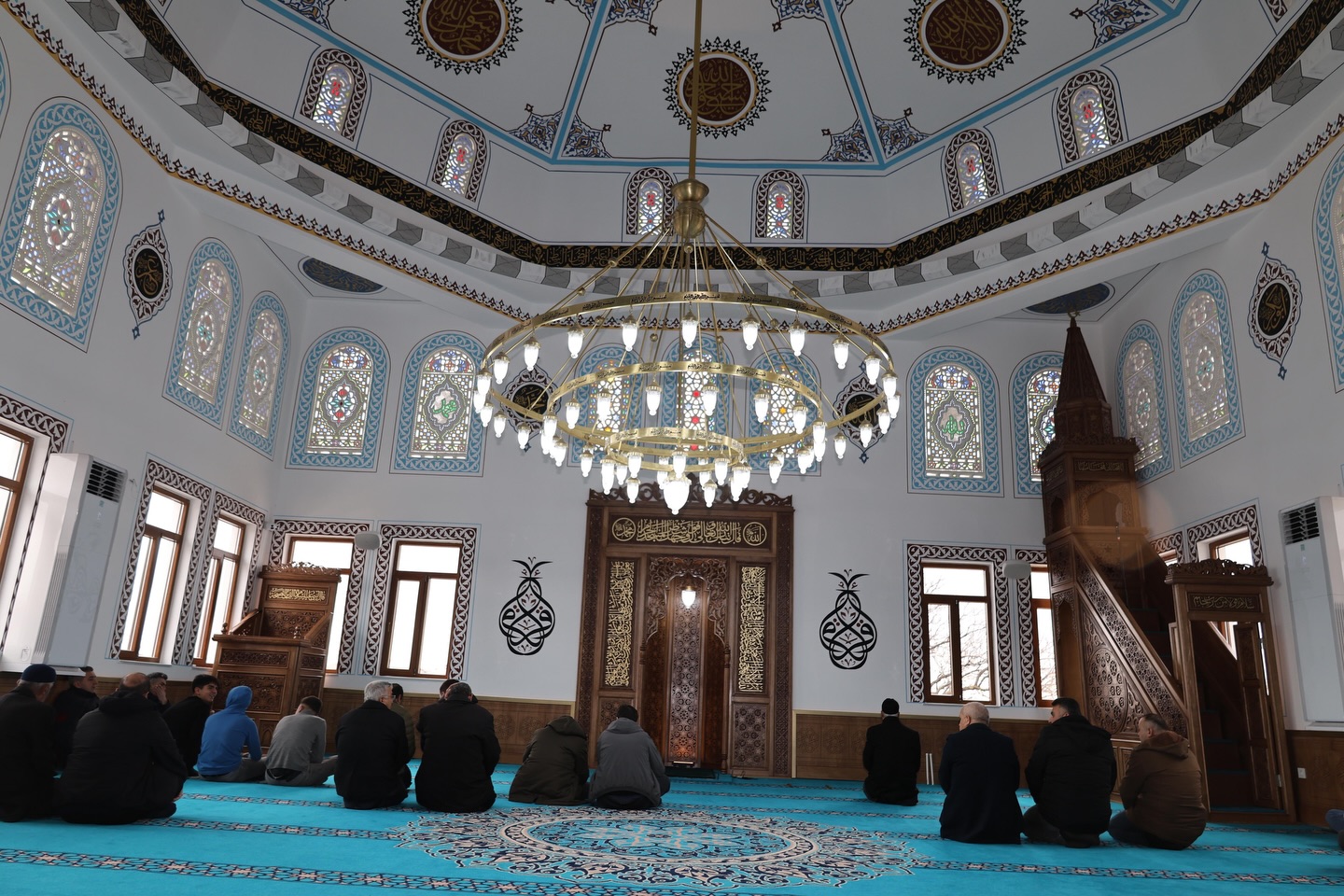 Deprem Şehidi Ali Haydar Samancı Adına İnşa Edilen Cami İbadete Açıldı (3)