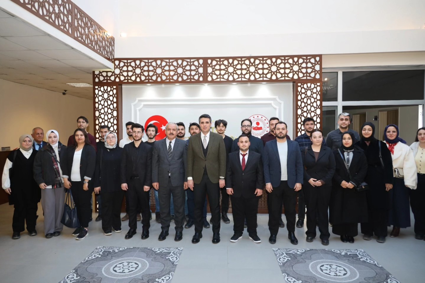 Elbistan’a Yeni Atanan Öğretmenlerden Kaymakam Demirel’e Ziyaret1