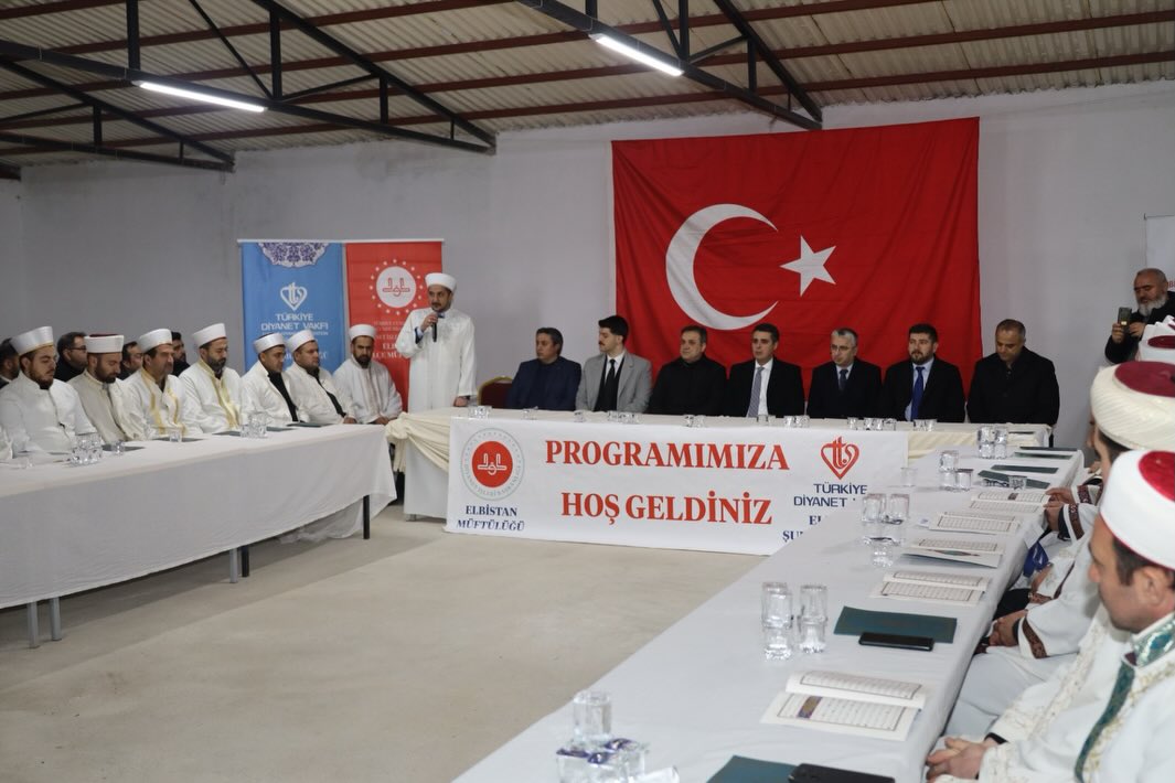 Elbistan’da Asrın Felaketinin Üçüncü Yılında Deprem Şehitleri Dualarla Anıldı (2)