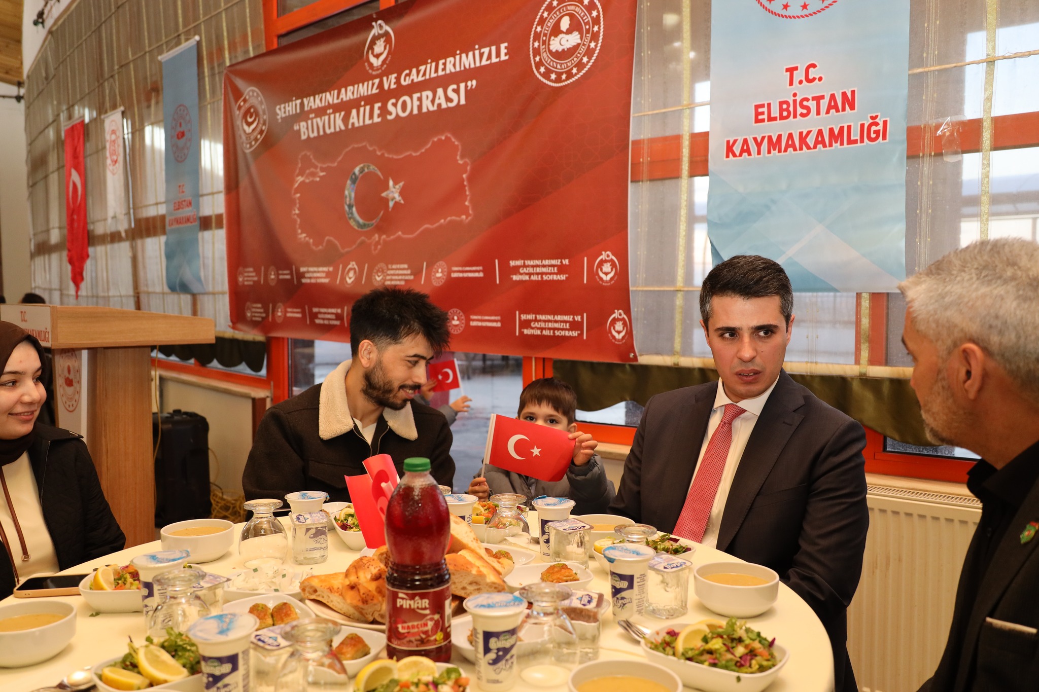 Elbistan’da “Büyük Aile Sofrası”Nda Şehit Aileleri Ve Gazilerle İftar Buluşması2