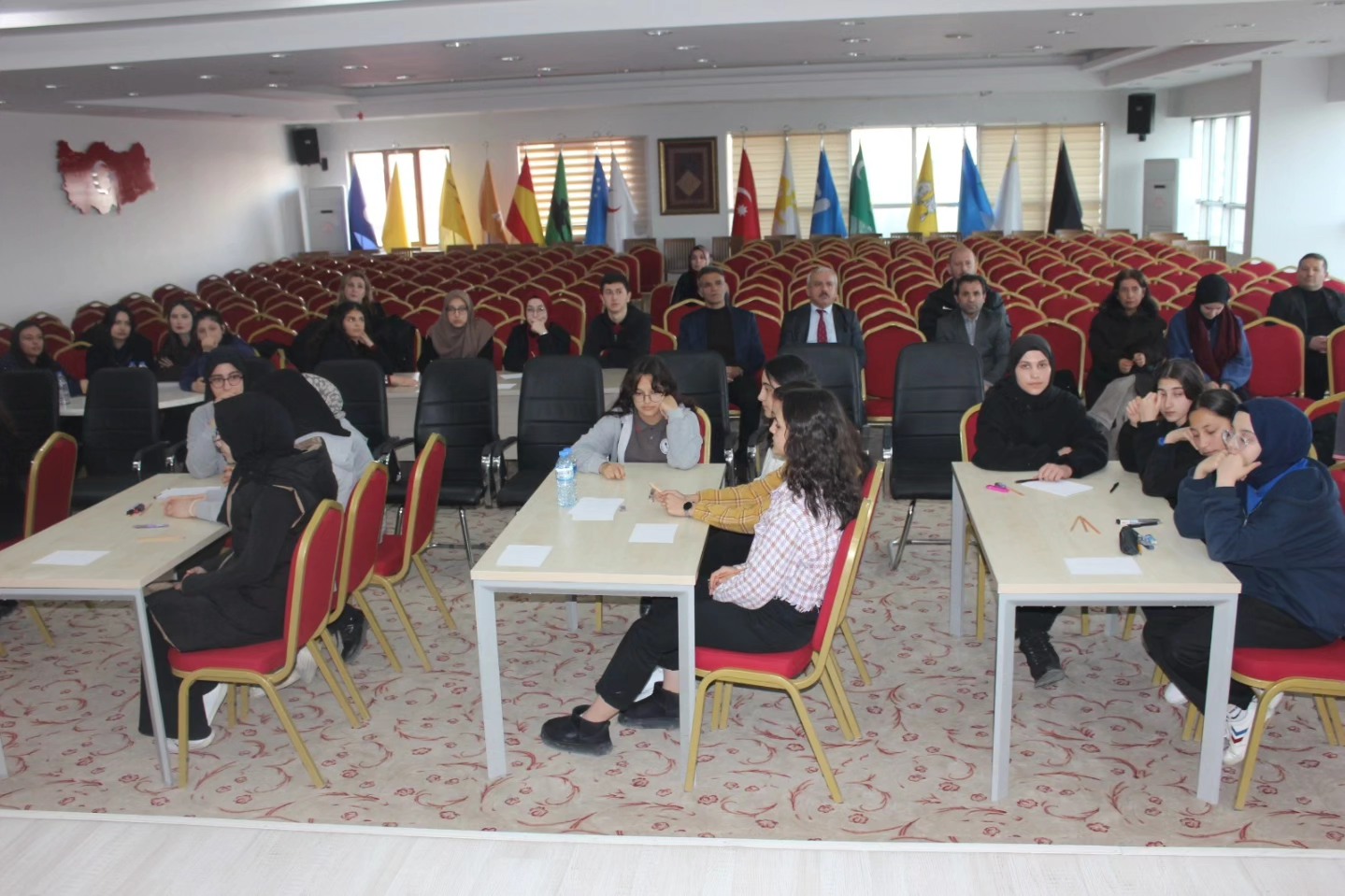 Elbistan’da “Mehmet Akif Ve İstiklal Marşı” Konulu Yarışma Düzenlendi