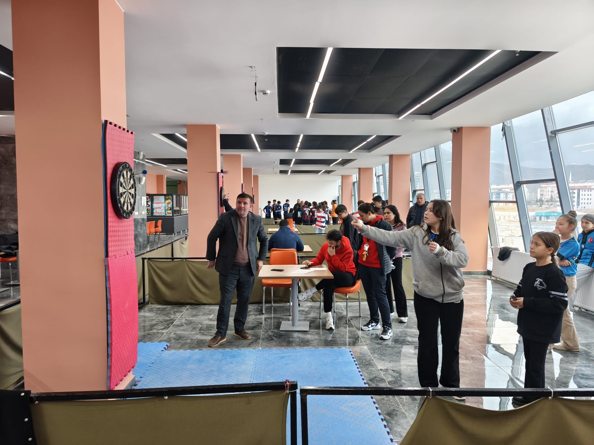 Elbistan’da Yıldızlar Dart Turnuvası Sona Erdi