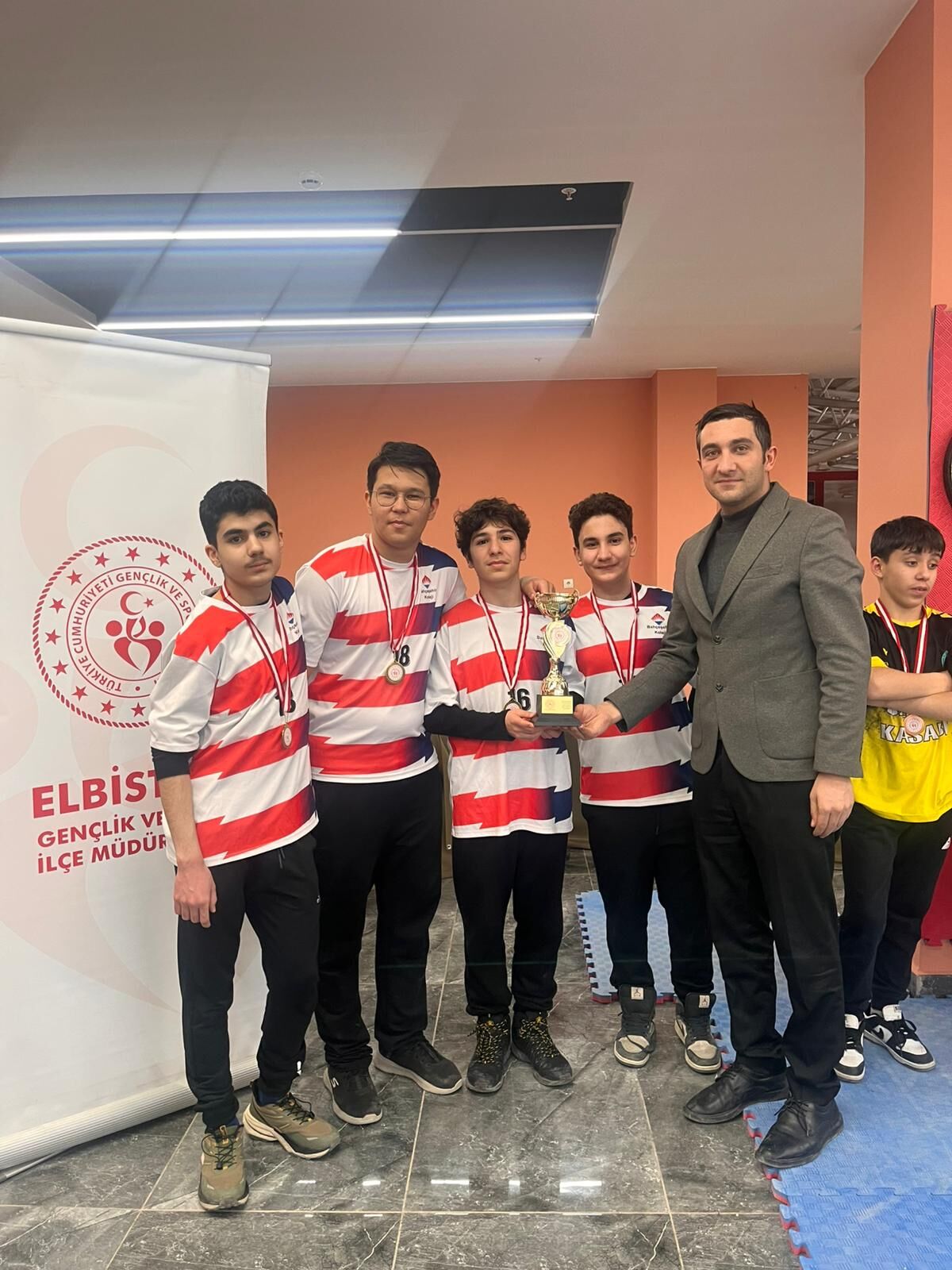 Elbistan’da Yıldızlar Dart Turnuvası Sona Erdi4