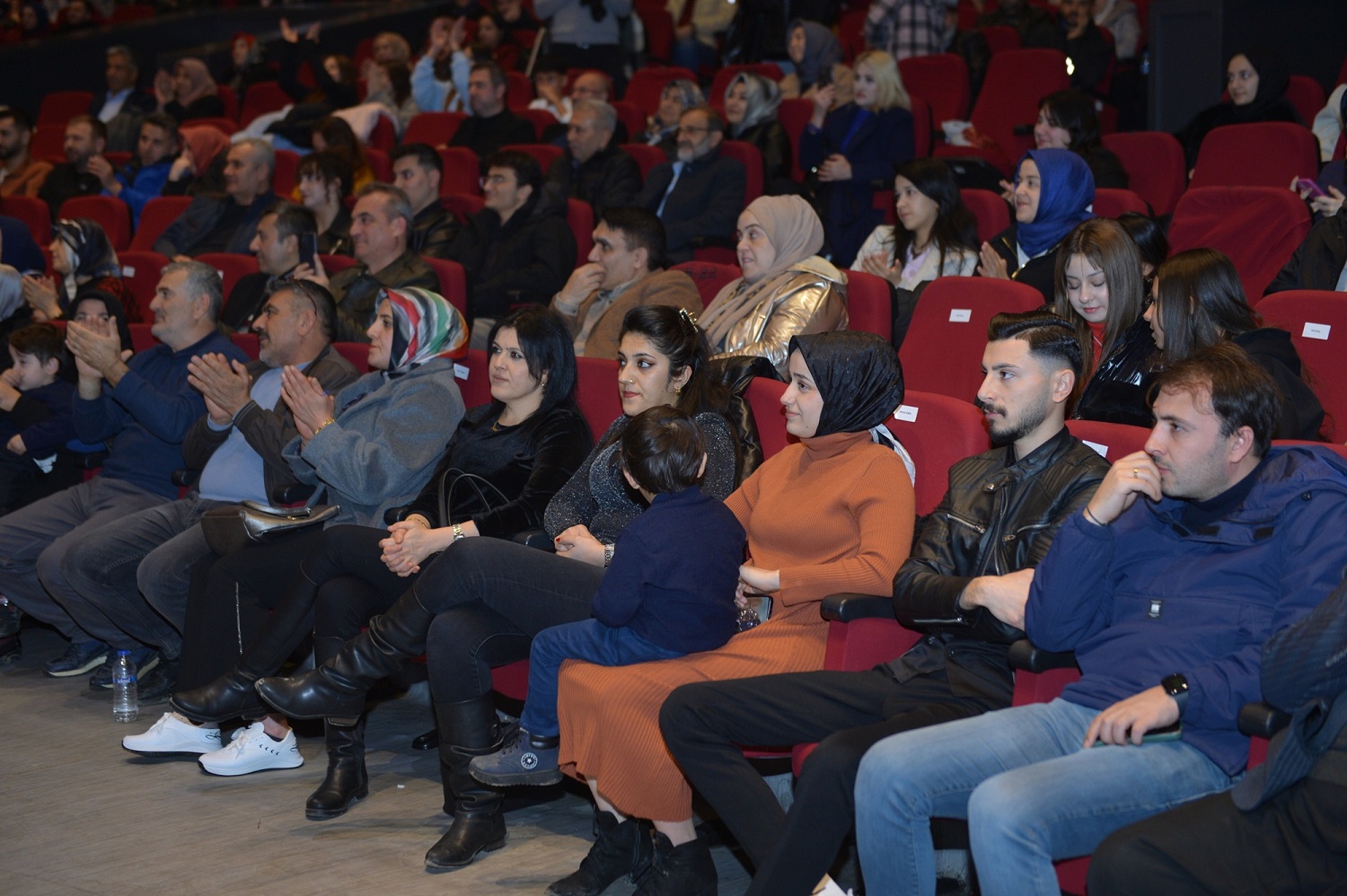 Ezgilerle Gelen Kültür Yolculuğu; Büyükşehir’den Türkü Ziyafeti (2)