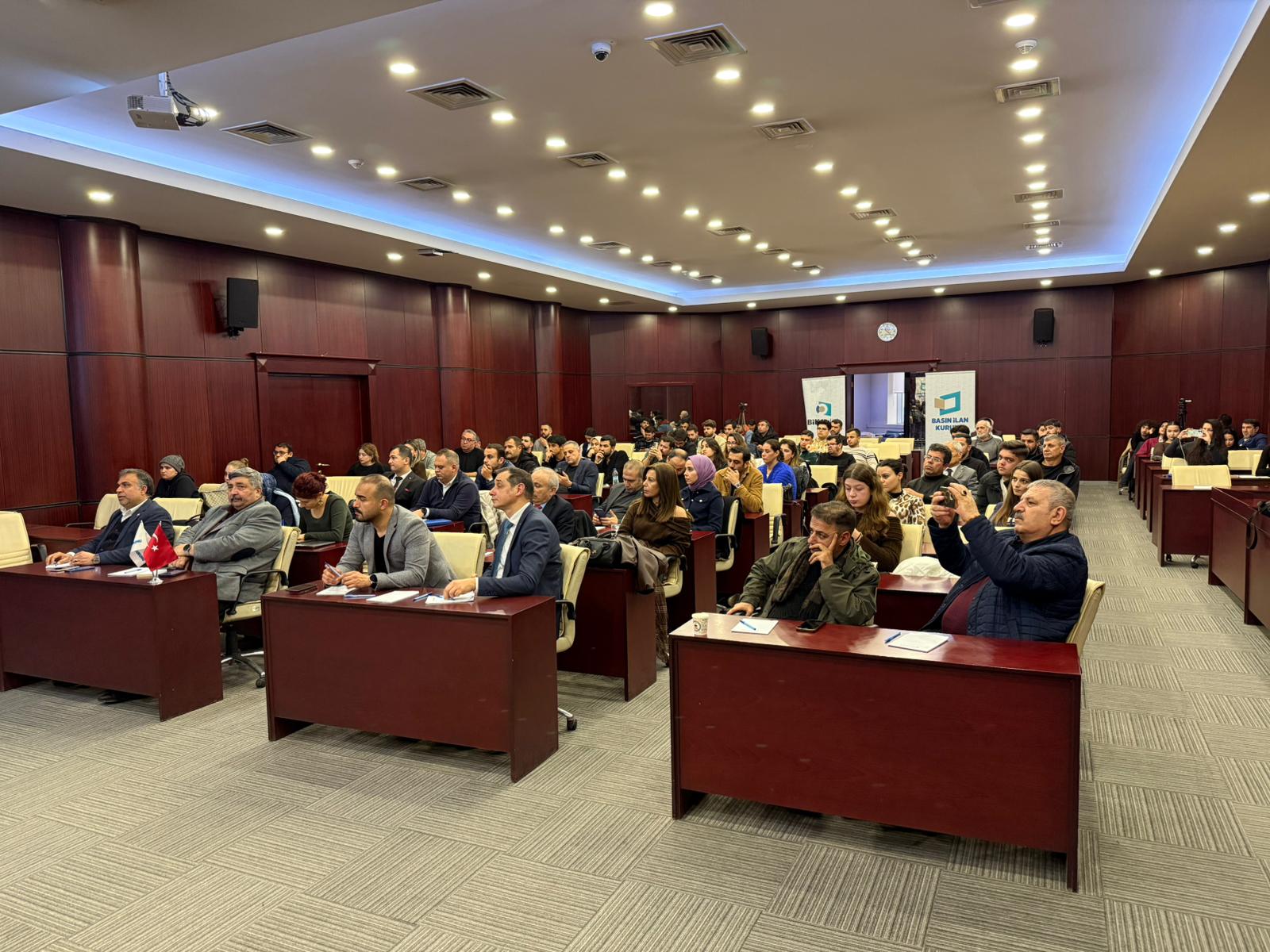 Gazetecilere “Yapay Zekâ Okuryazarlığı Ve Dijital Habercilik” Eğitimi Verildi (2)