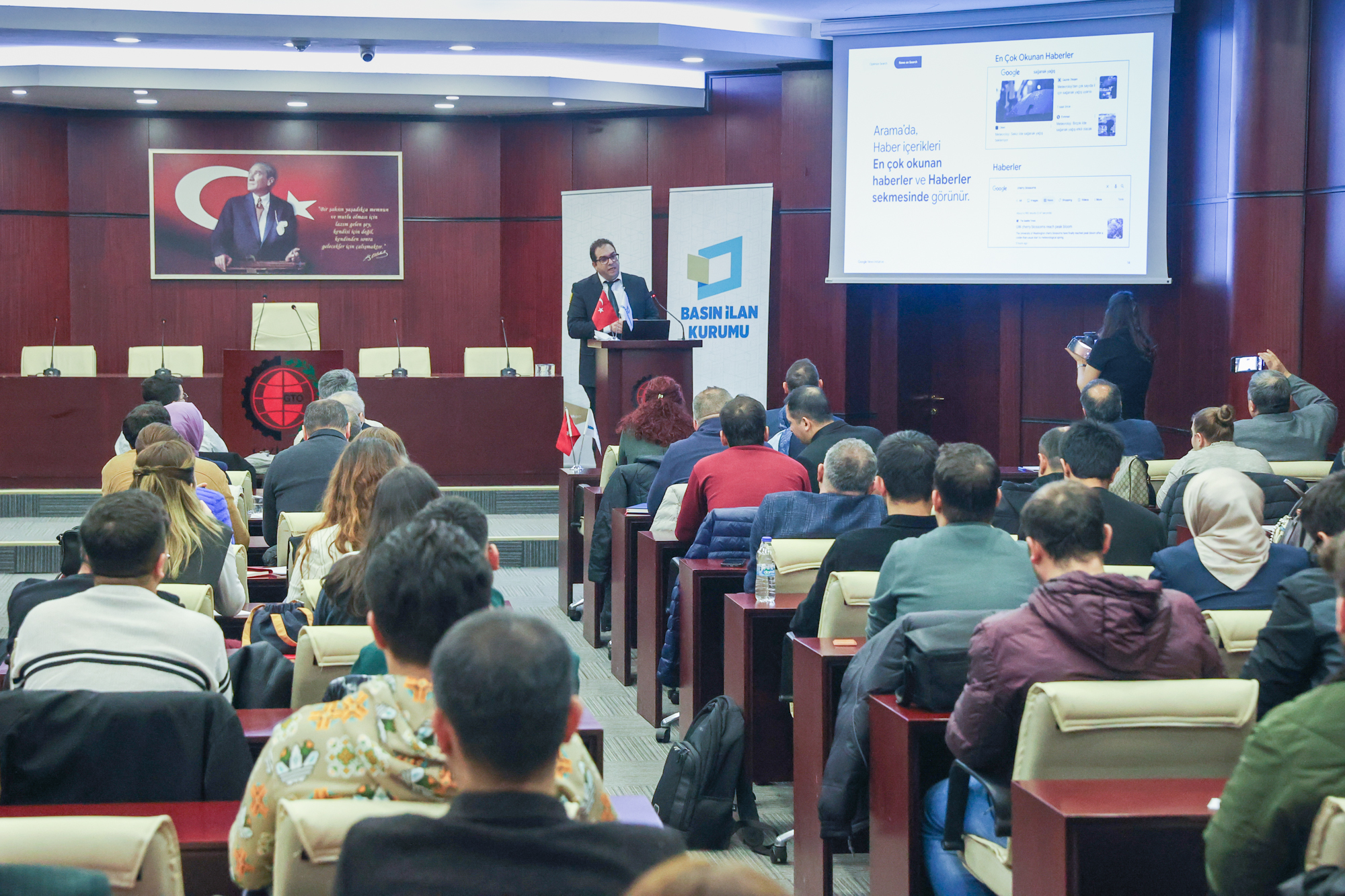 Gazetecilere “Yapay Zekâ Okuryazarlığı Ve Dijital Habercilik” Eğitimi Verildi (3)-1