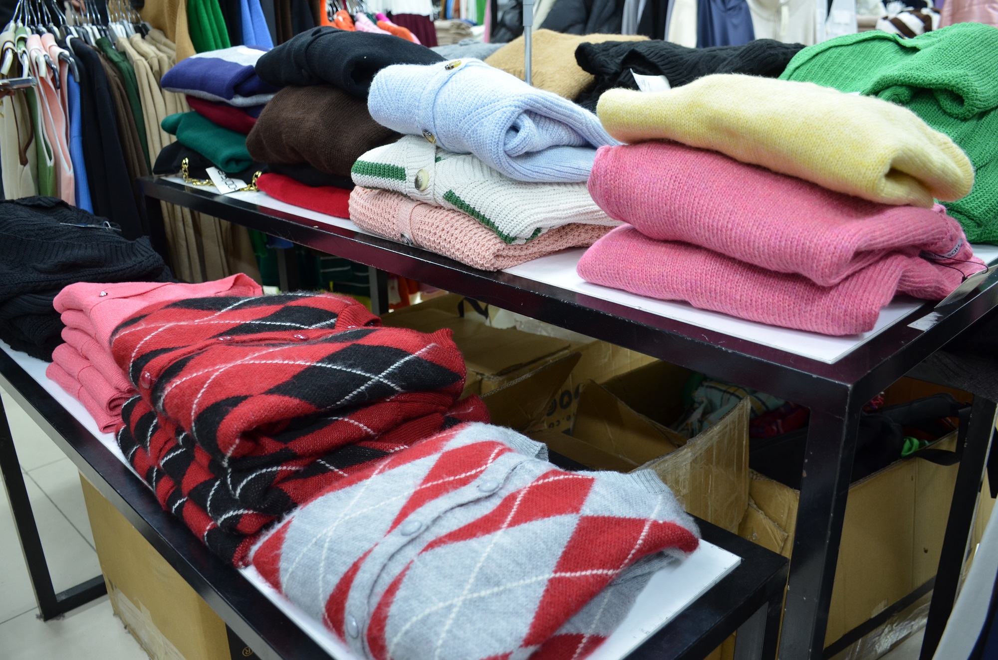 Hadise Giyim’den Büyük İndirim Tüm Ürünlerde Etiketin Yarısı (16)