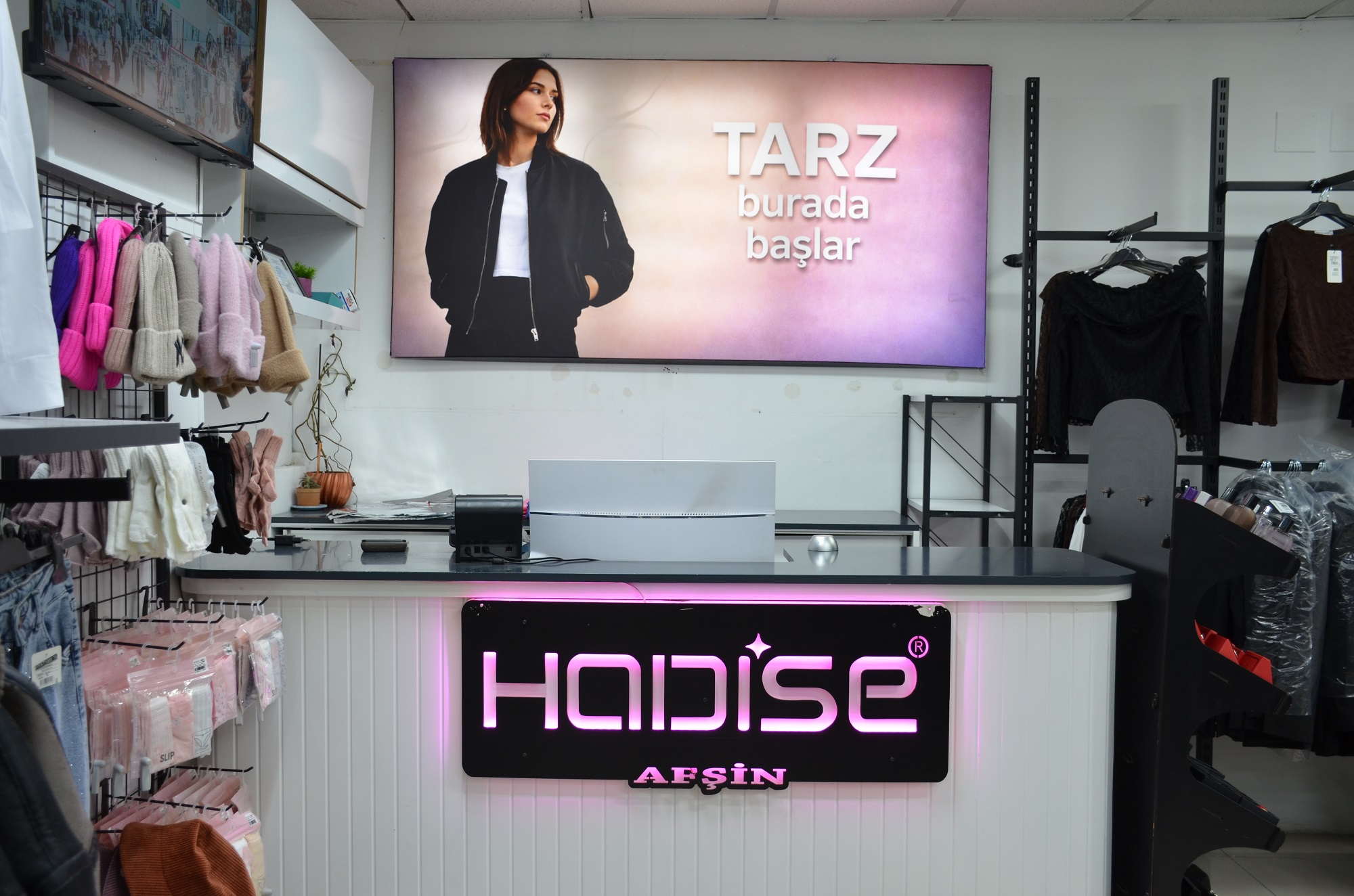 Hadise Giyim’den Büyük İndirim Tüm Ürünlerde Etiketin Yarısı (24)