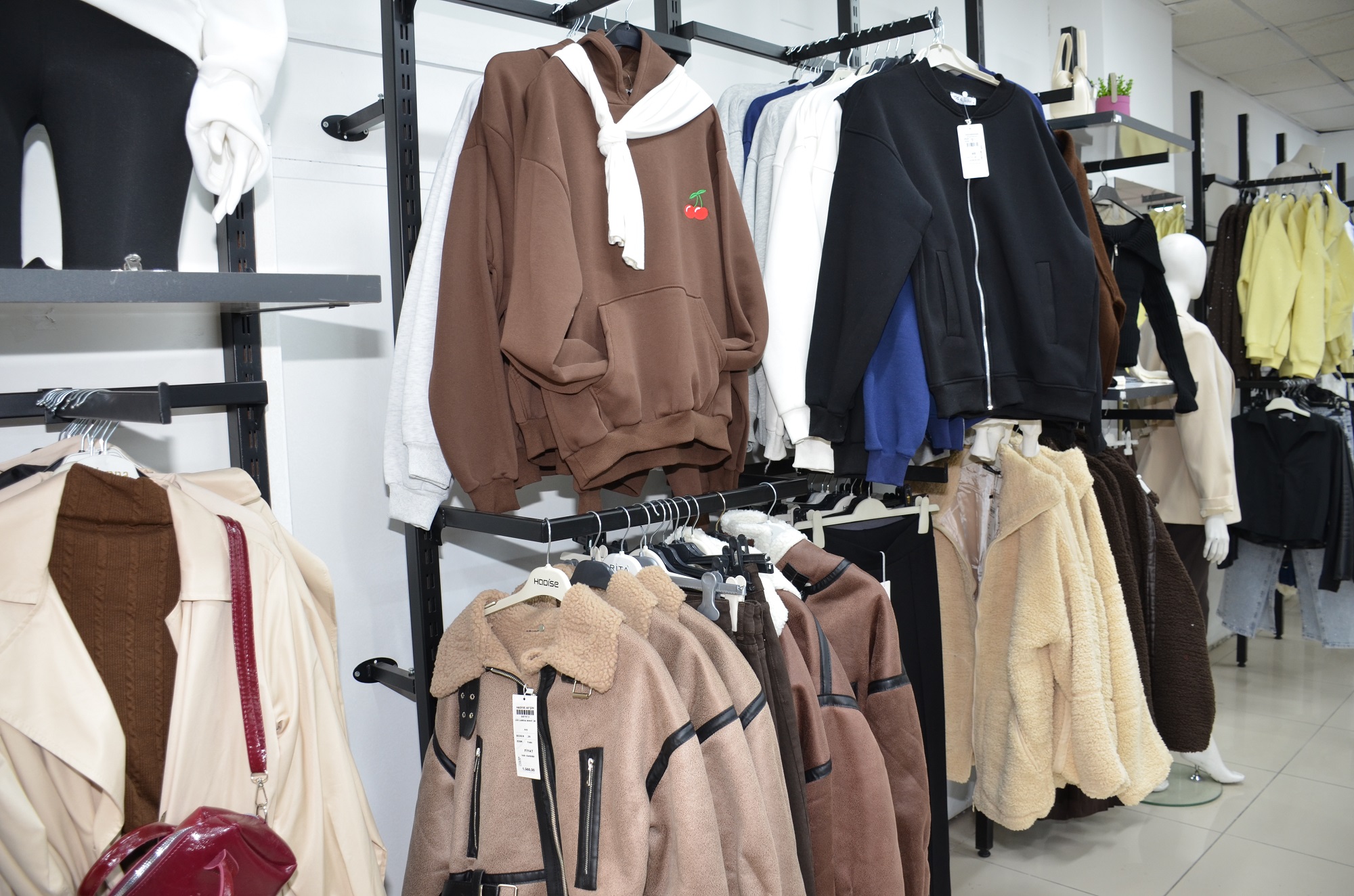 Hadise Giyim’den Büyük İndirim Tüm Ürünlerde Etiketin Yarısı (4)