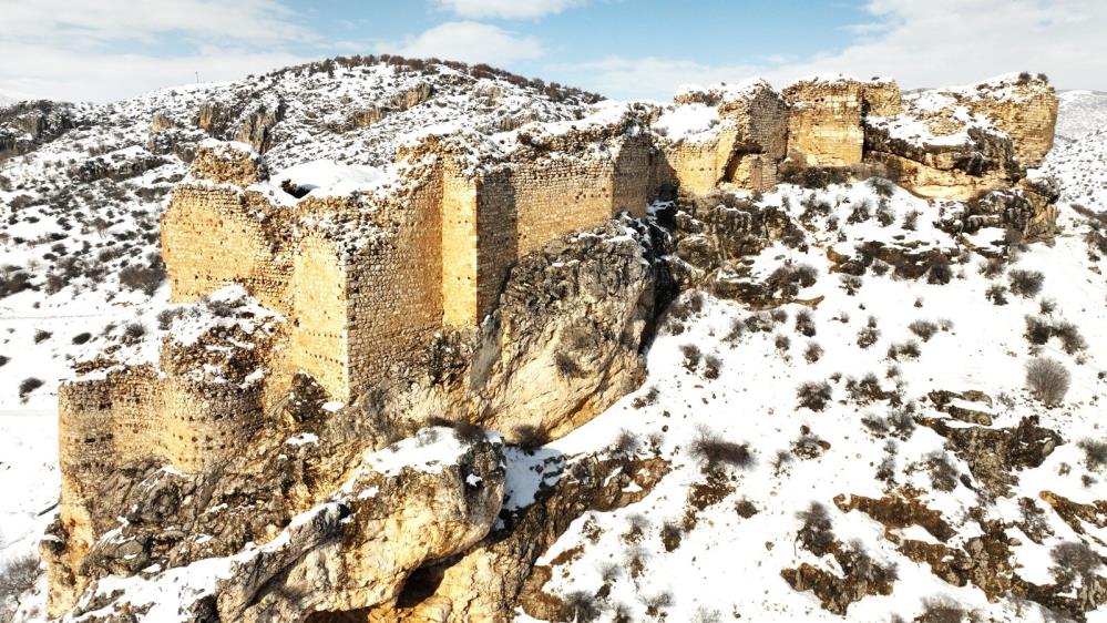 Hurman Kalesi Karla Birlikte Mest Etti 2