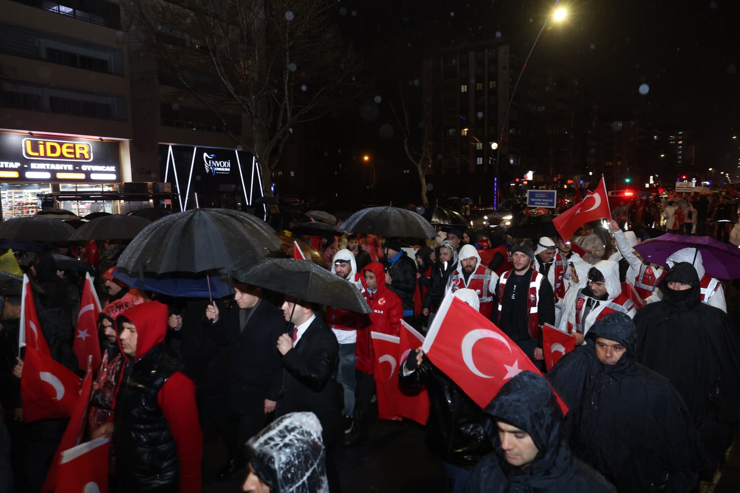 Kahramanmaraş'ın Düşman İşgalinden Kurtuluşunun 106. Yılında Fener Alayı Düzenlendi (7)