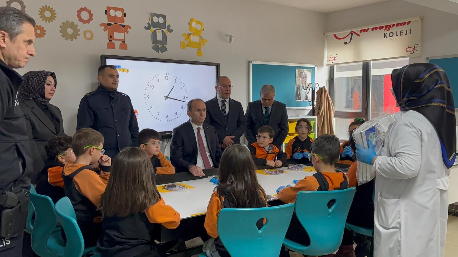 Kaymakam Sarıdoğan’dan Özel Karaoğlan Koleji’ne Ziyaret