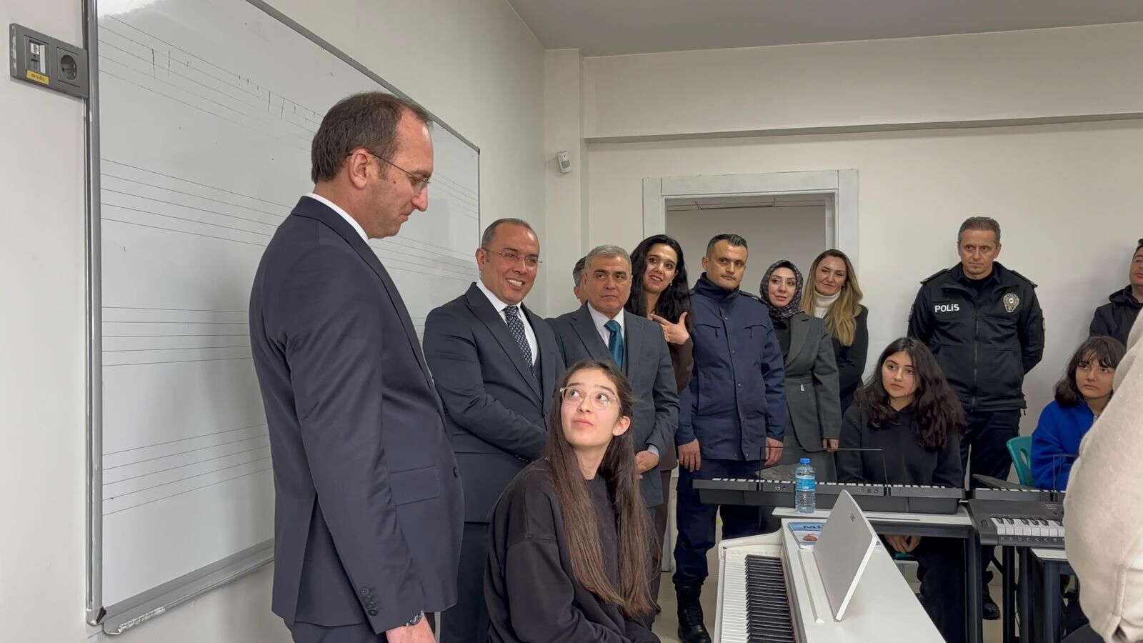 Kaymakam Sarıdoğan’dan Özel Karaoğlan Koleji’ne Ziyaret15