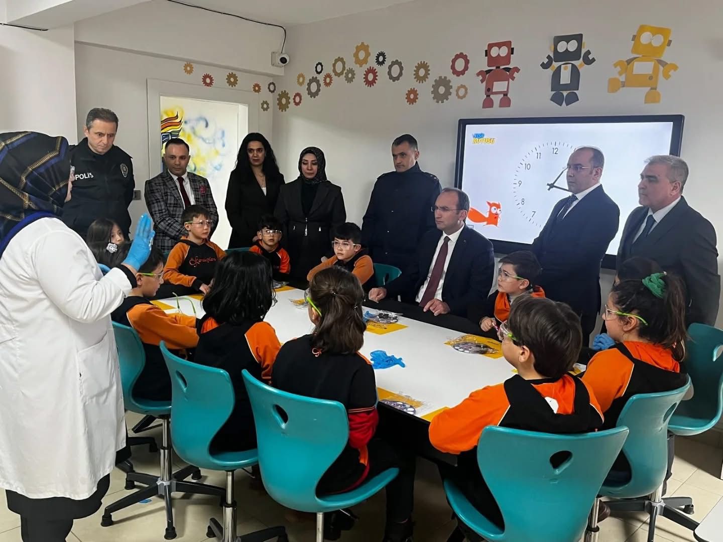 Kaymakam Sarıdoğan’dan Özel Karaoğlan Koleji’ne Ziyaret4