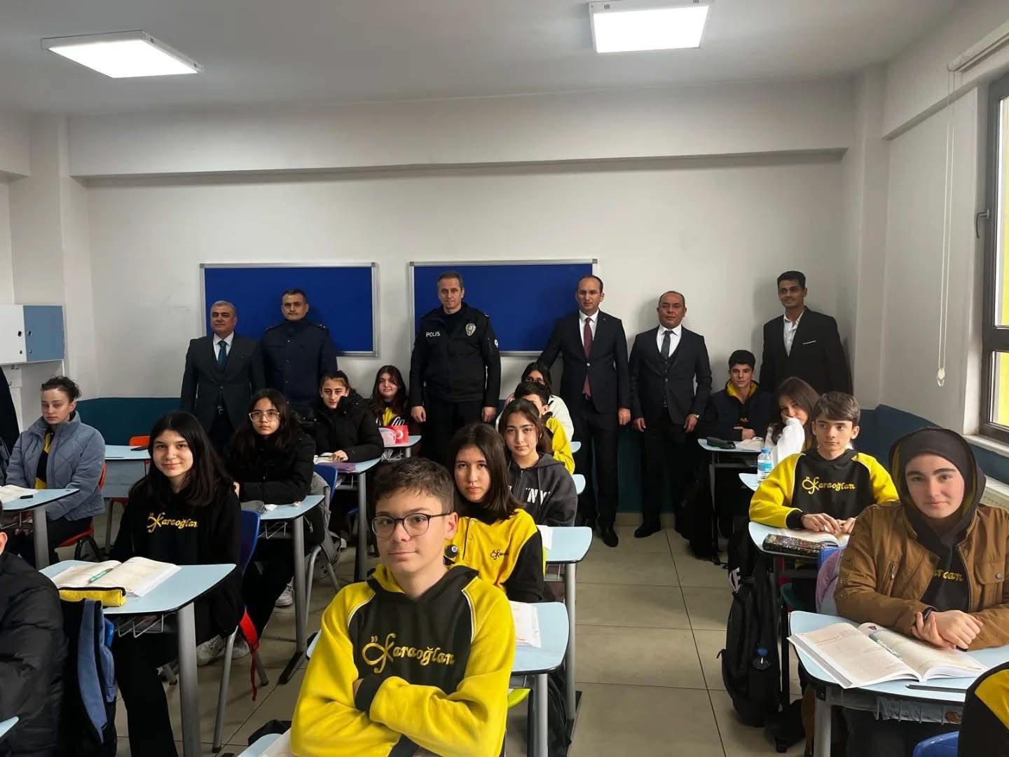 Kaymakam Sarıdoğan’dan Özel Karaoğlan Koleji’ne Ziyaret8