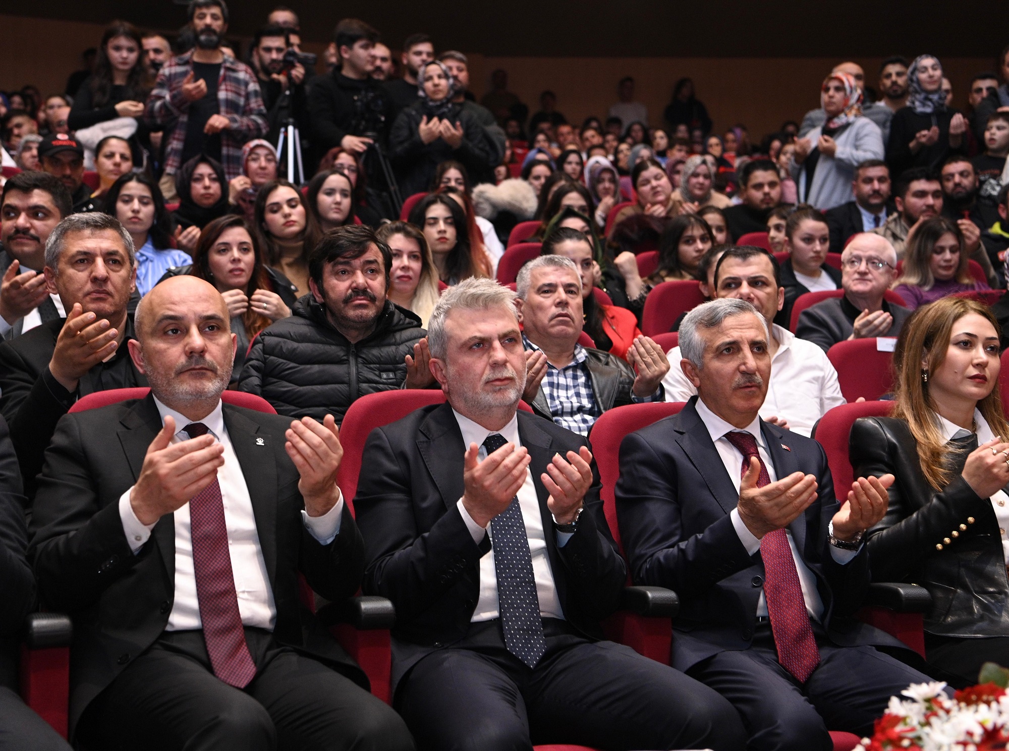 Kurtuluş Coşkusu Ali Kınık Konseriyle Zirveye Taşındı (6)