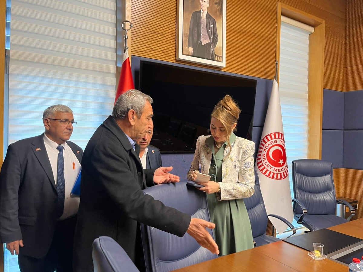 Mhp’li Karakoç, Türkoğlu Mahalle Muhtarlarını Gazi Meclis’te Ağırladı2