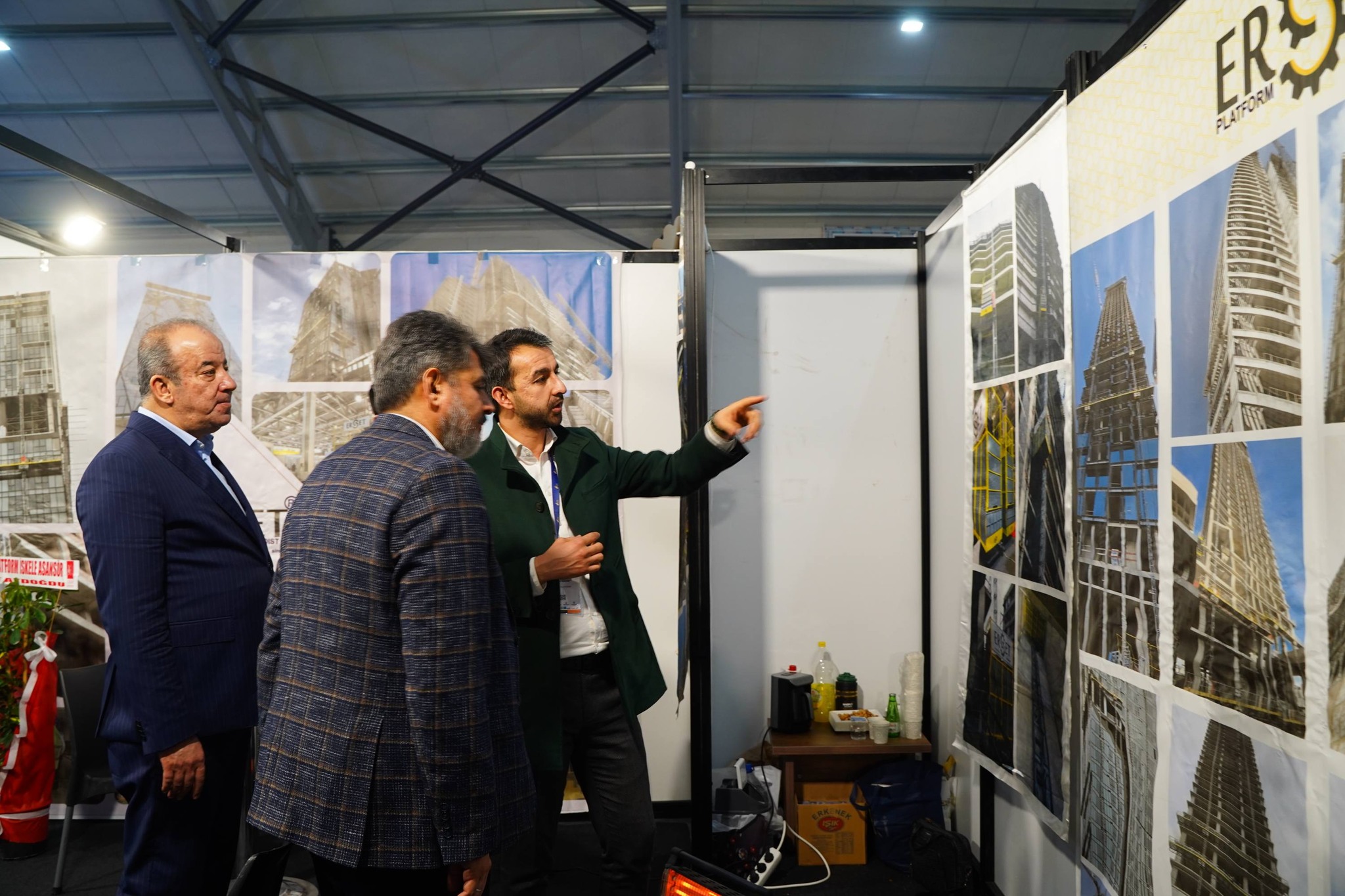 Milletvekili Debgici, Gli̇ Kahramanmaraş İnşaat Ve Yapı Teknolojileri Fuarı’na Katıldı2