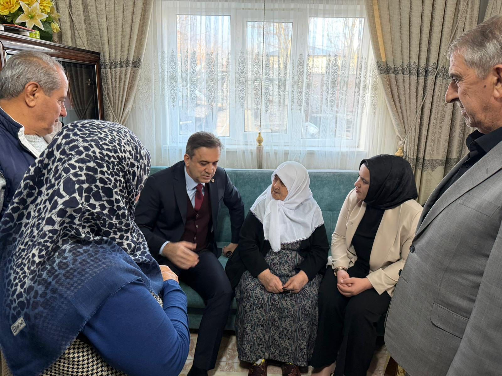 Milletvekili Kurt, Ekinözü’nde Yoğun Temaslarda Bulundu4