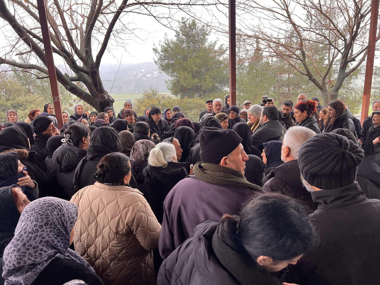 Öldürülen İki Çocuk Annesi Toprağa Verildi (4)