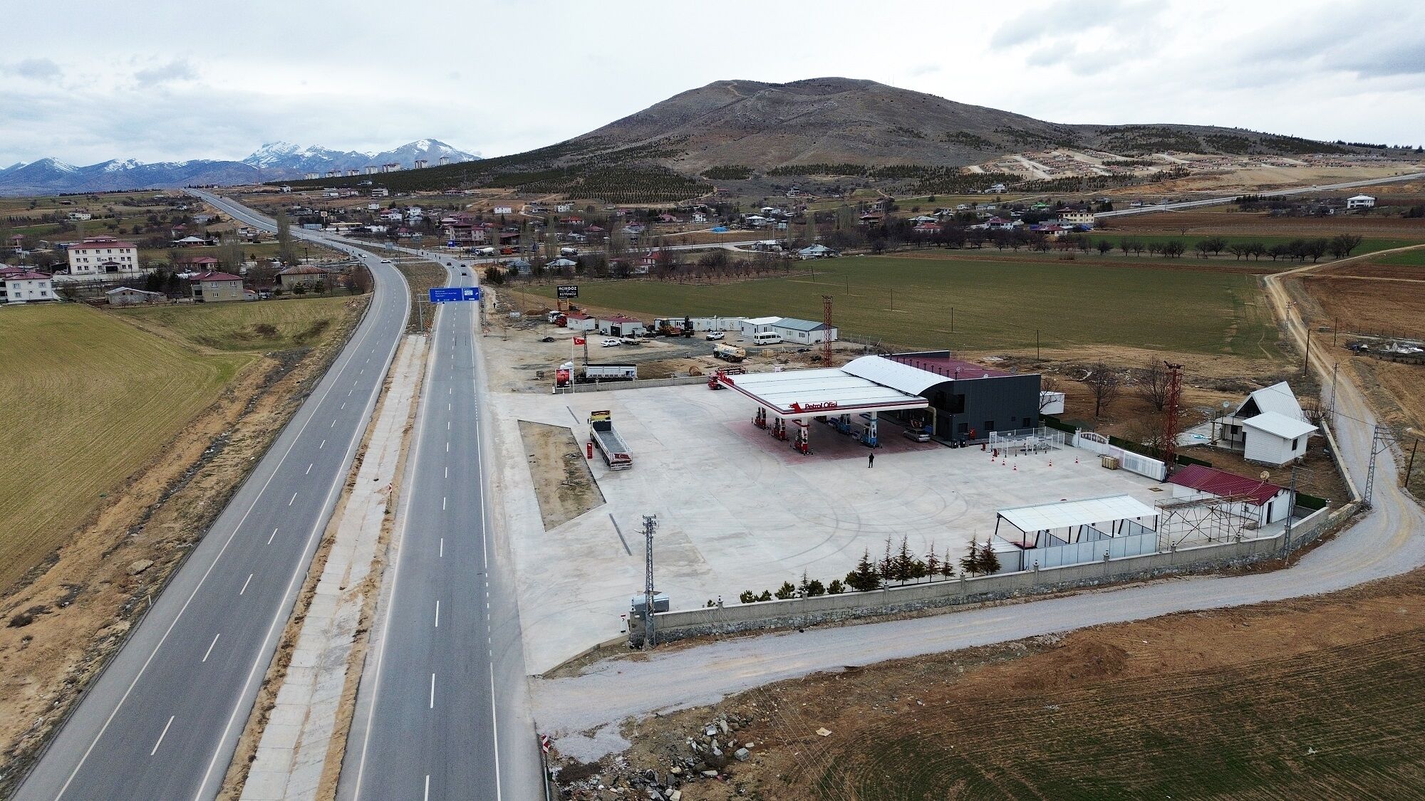 Petrol Ofisi, Erçene Mahallesi’nde Hizmete Açıldı (15)