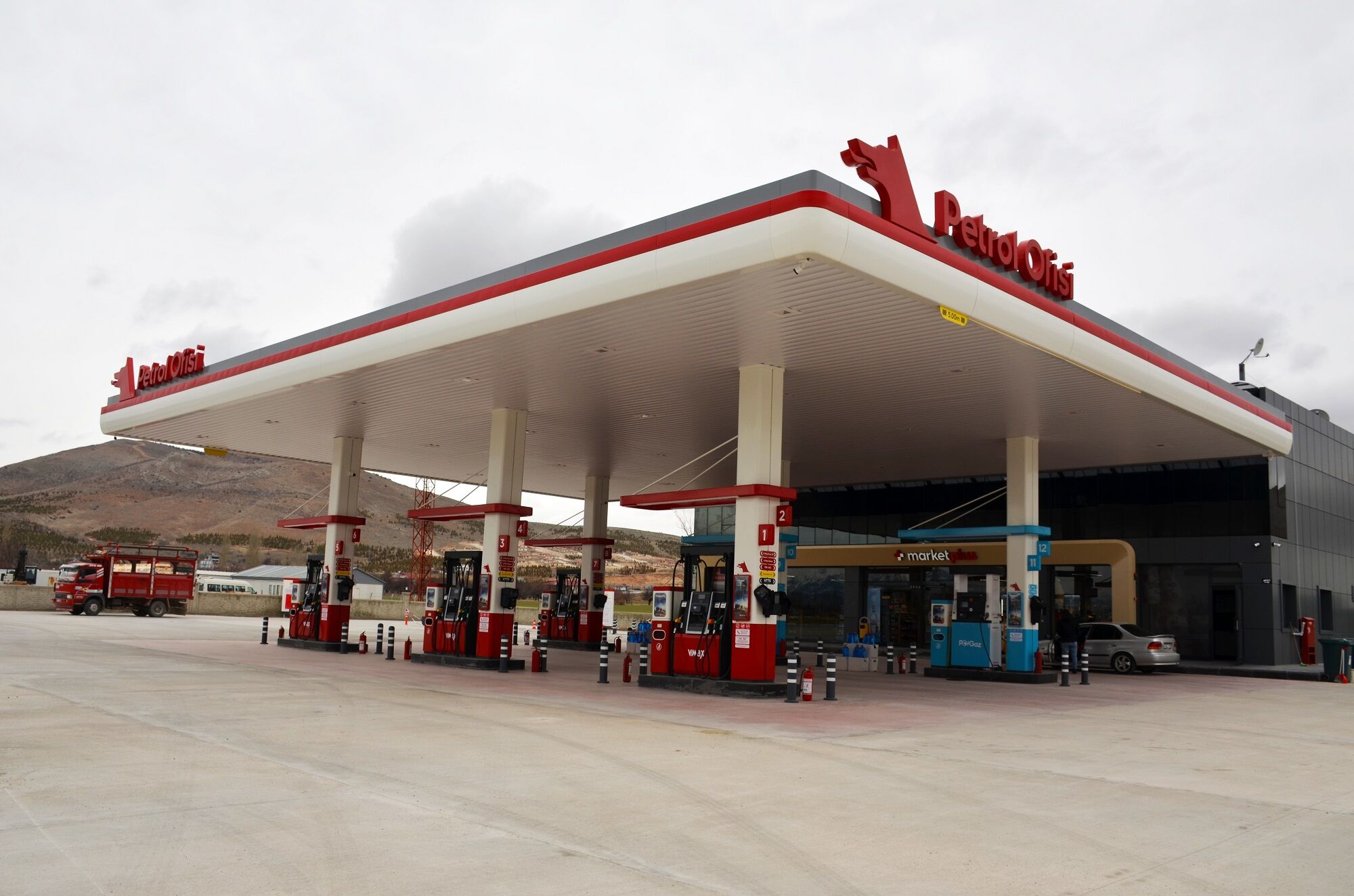 Petrol Ofisi, Erçene Mahallesi’nde Hizmete Açıldı (9)