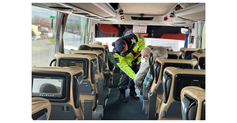 Trafikte Sıkı Denetim Bir Haftada 199 Araç Trafikten Men Edildi (5)