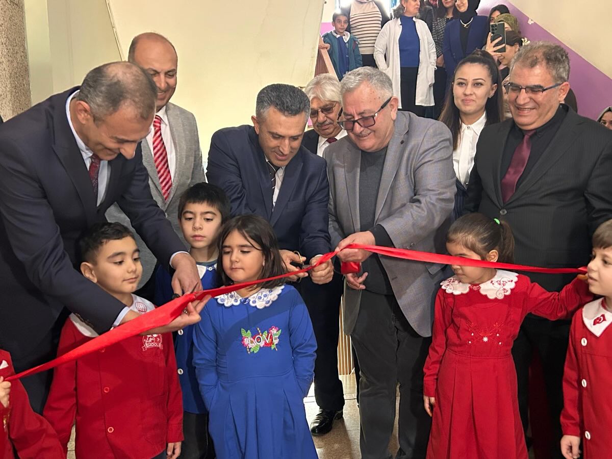 Turan İlkokulu’nda “Gülücük Çarşısı” Oyun Bahçesi Açıldı