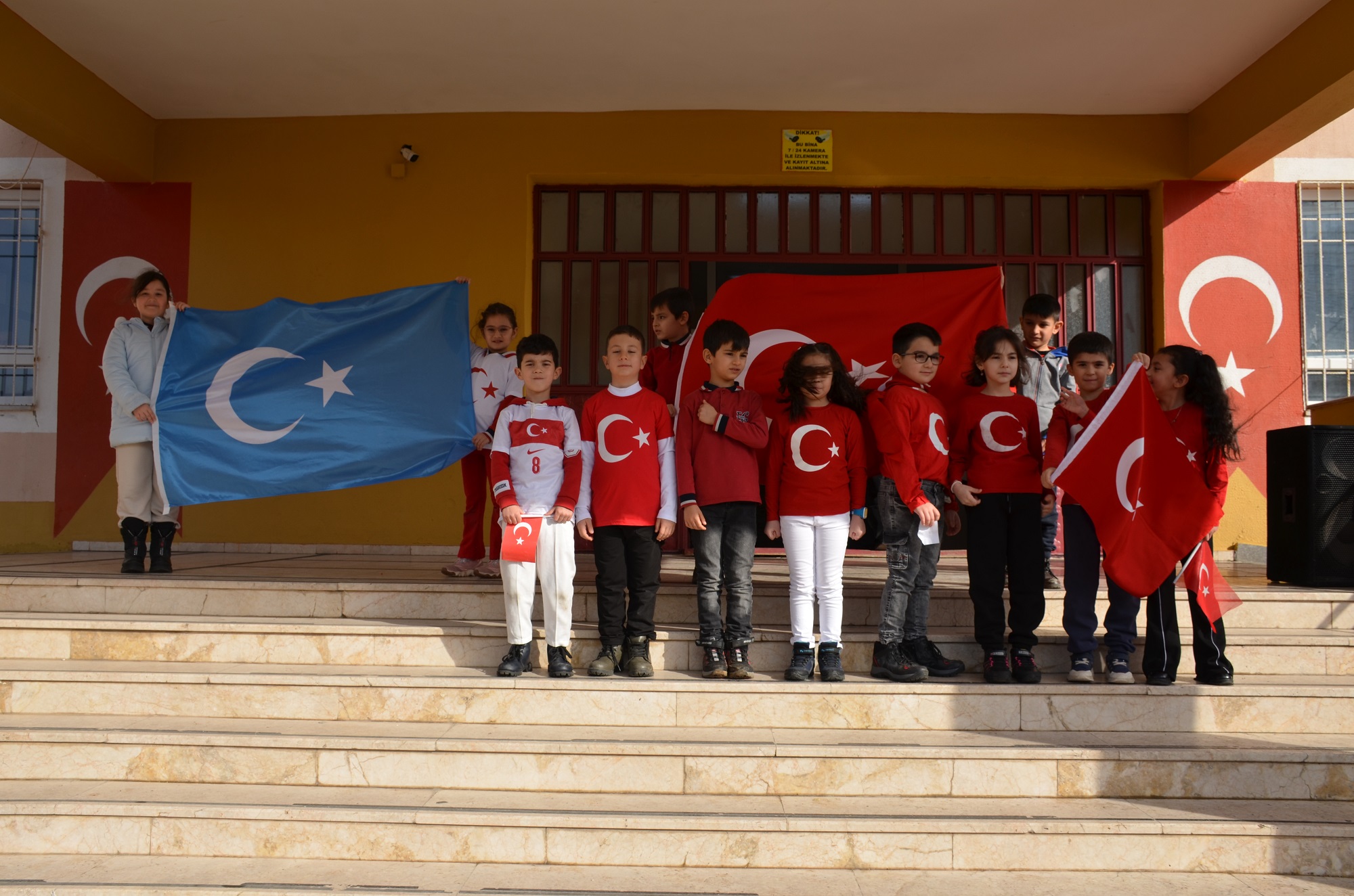 Türk Eğitim Sen Afşin’de Öğrencilere Türk Bayrağı Dağıttı (21)-2