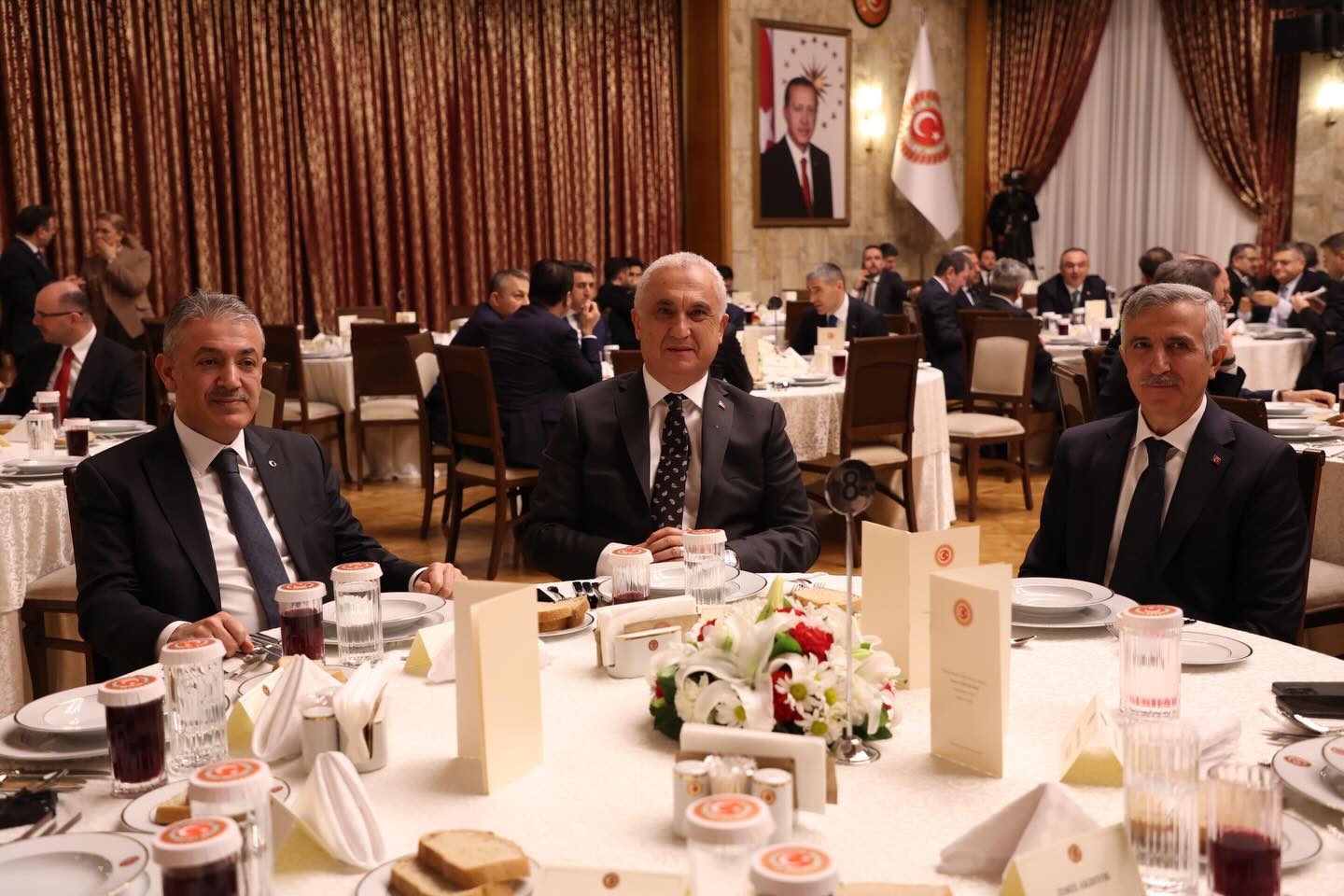 Ünlüer, Valiler Buluşması Programına Katıldı2