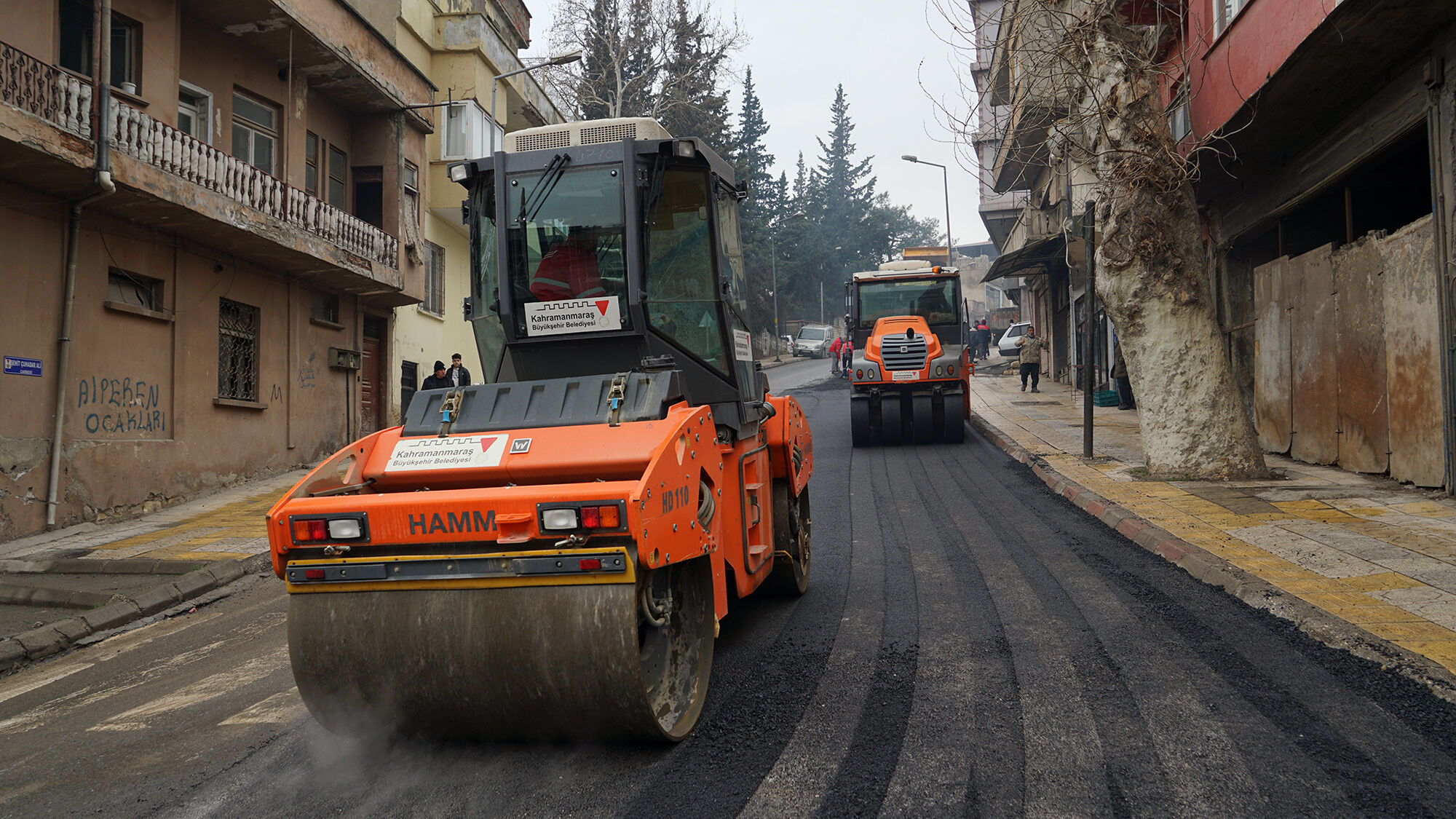 Yollar Tek Tek Yenileniyor (1)