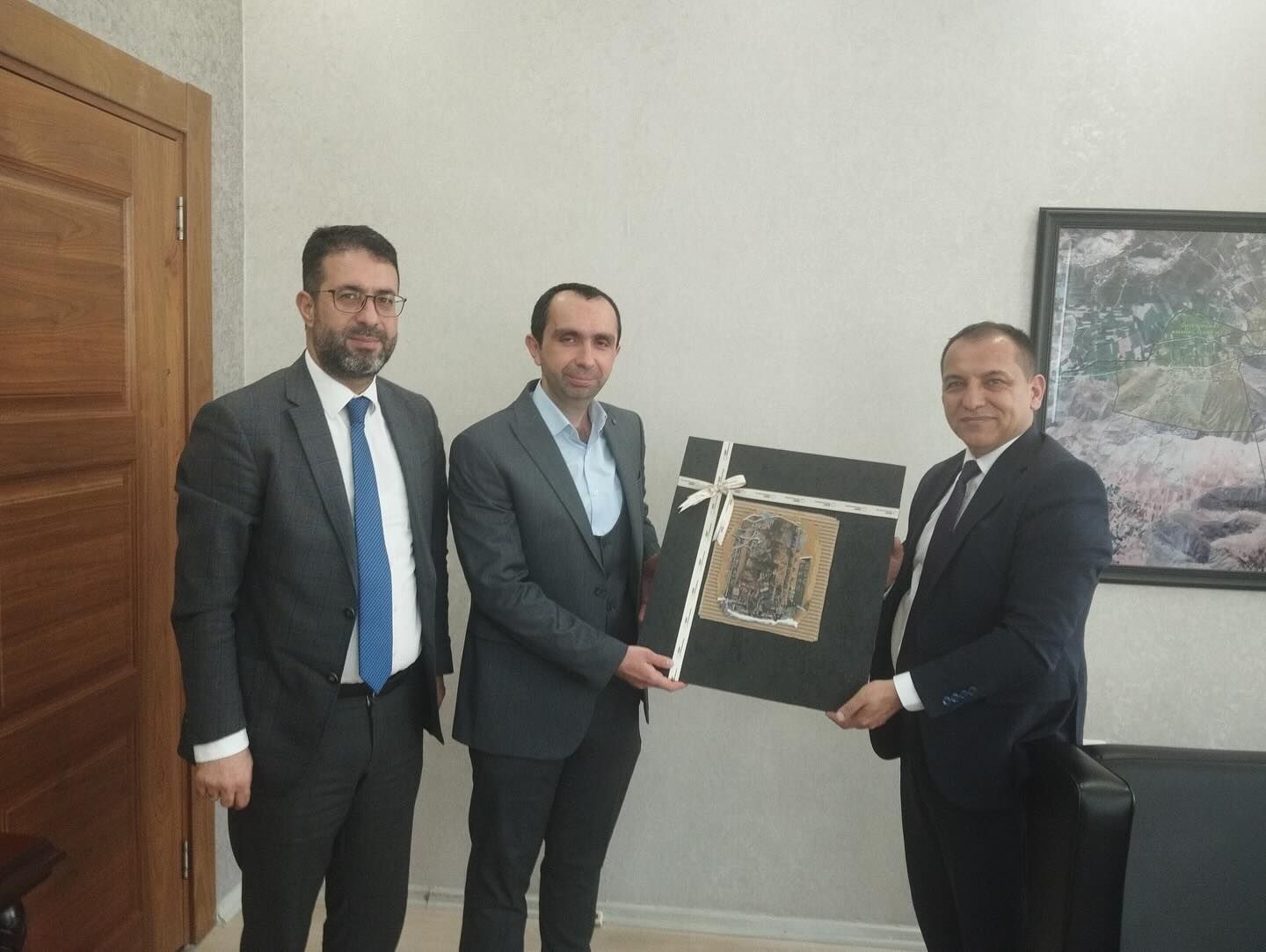 645731593 18196051915342651 4459234155086613130 N