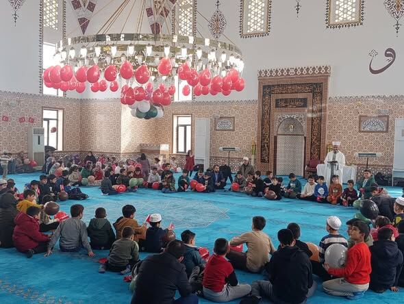 645821933 17923346403252945 2209811869982414291 N